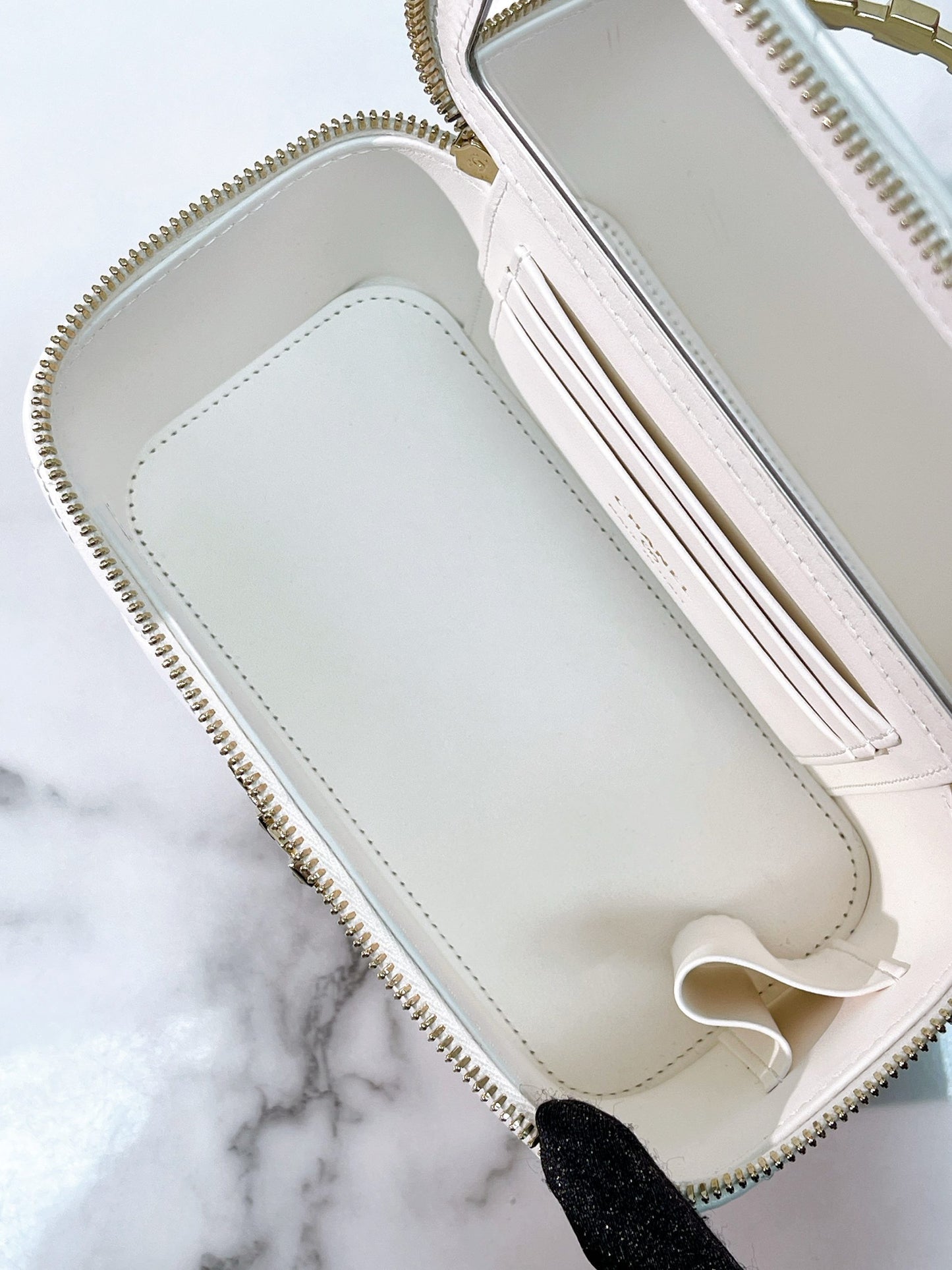 CHANEL 24P VANITY CASE WITH HANDLE