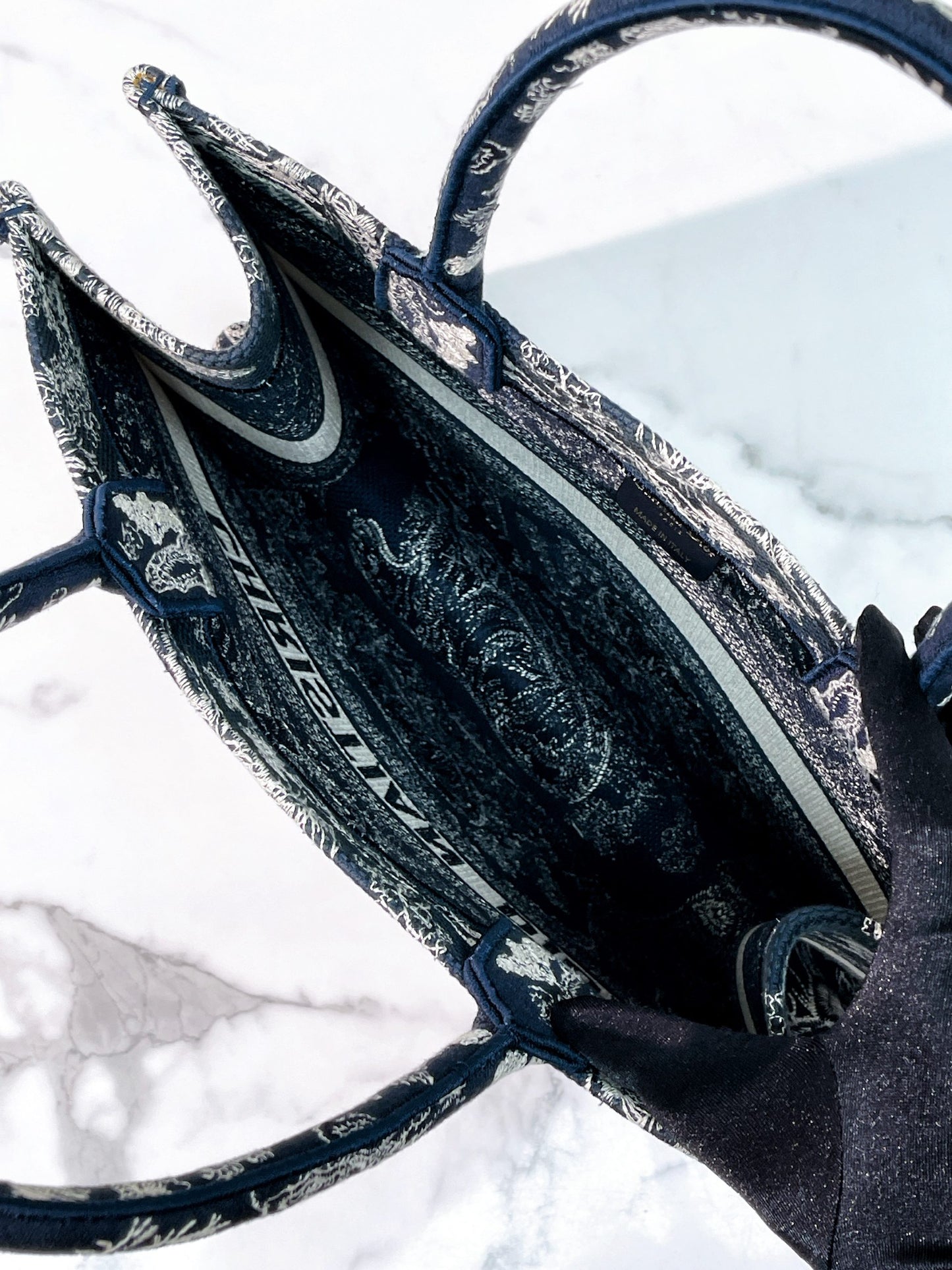 DIOR BOOK TOTE MEDIUM