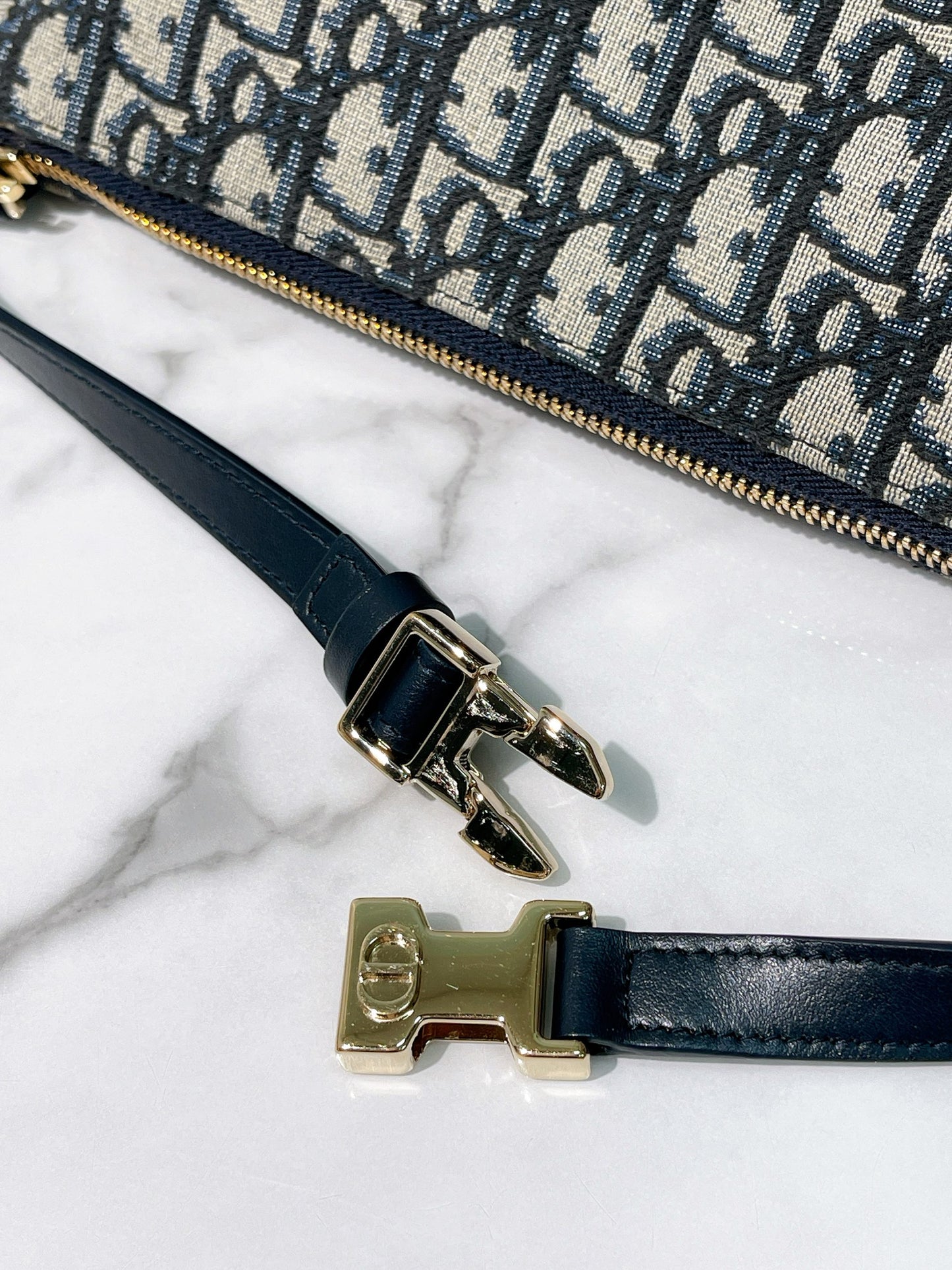 DIOR MEDIUM DIORTRAVEL NOMAD POUCH