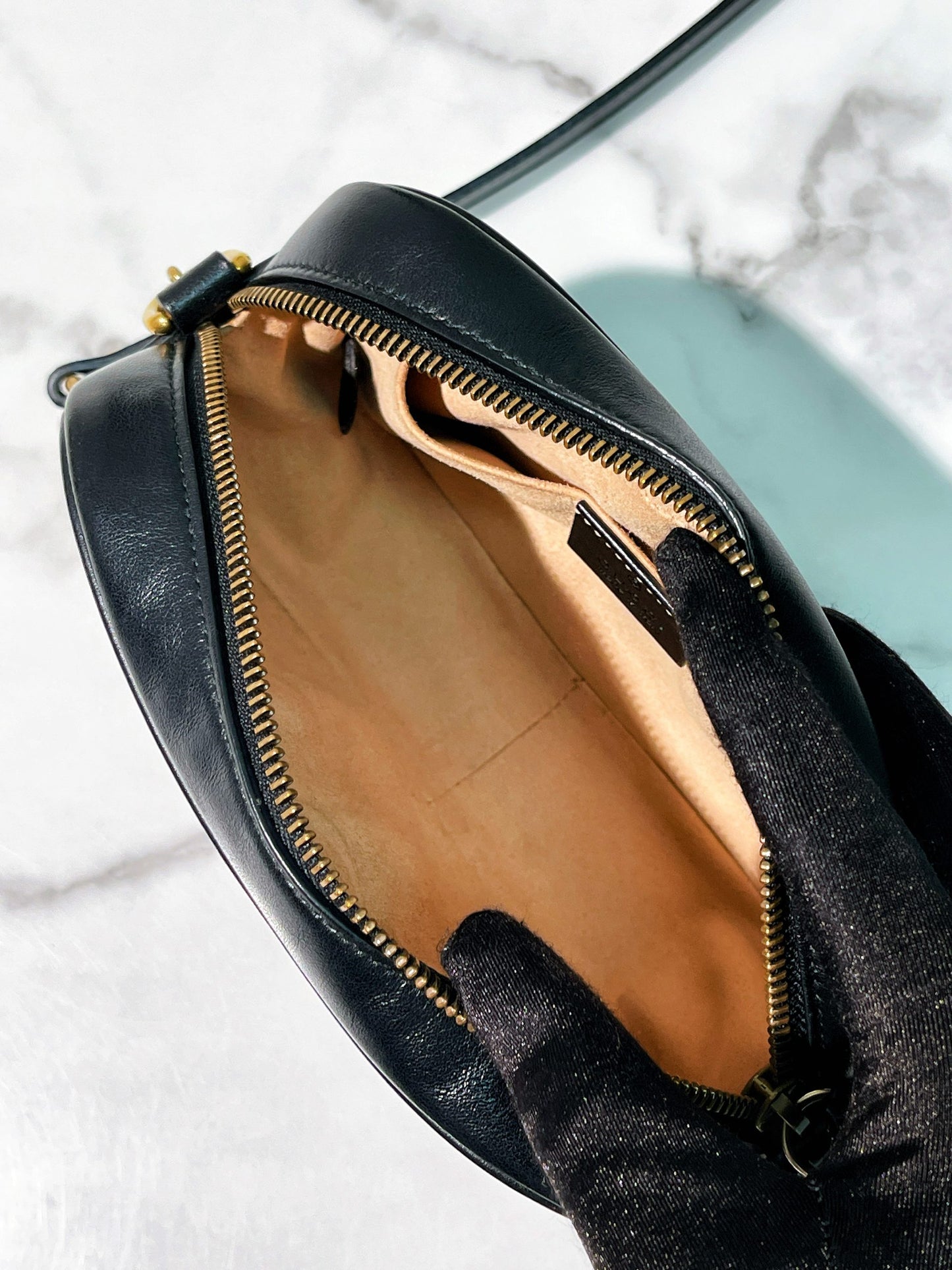 GUCCI MARMONT MINI CAMERA BAG