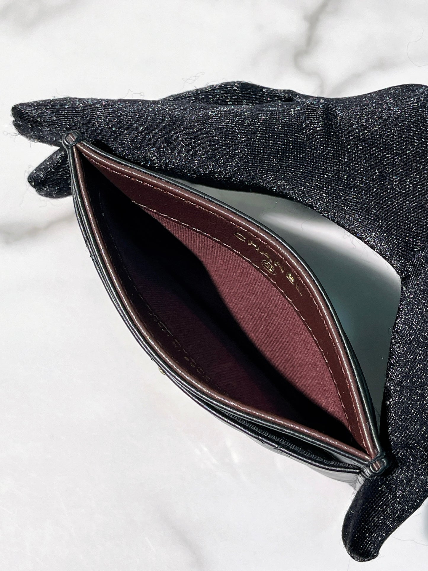 CHANEL 2.55 CARD HOLDER, Black/Gold