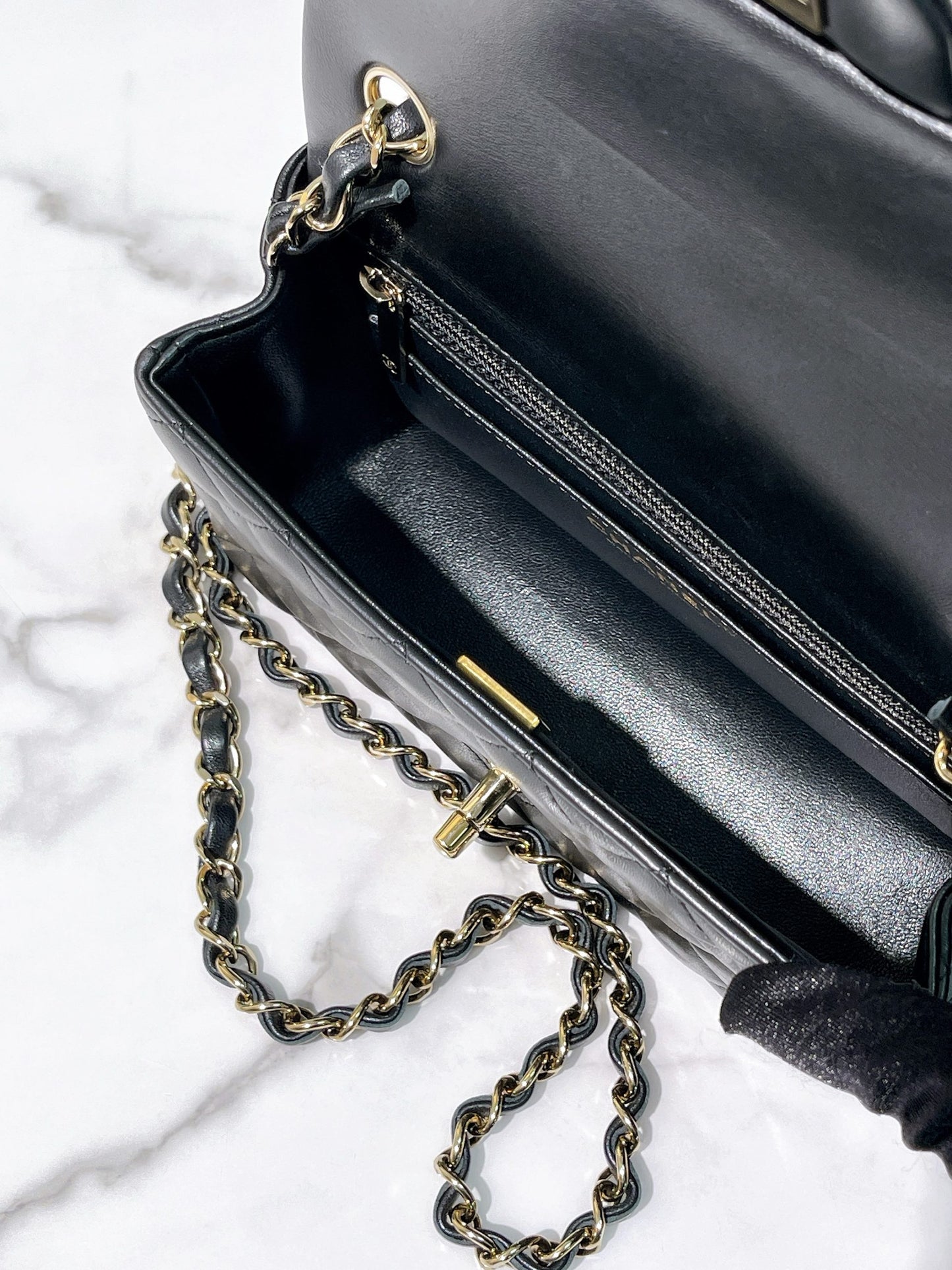 CHANEL MINI FLAP, Black/Gold