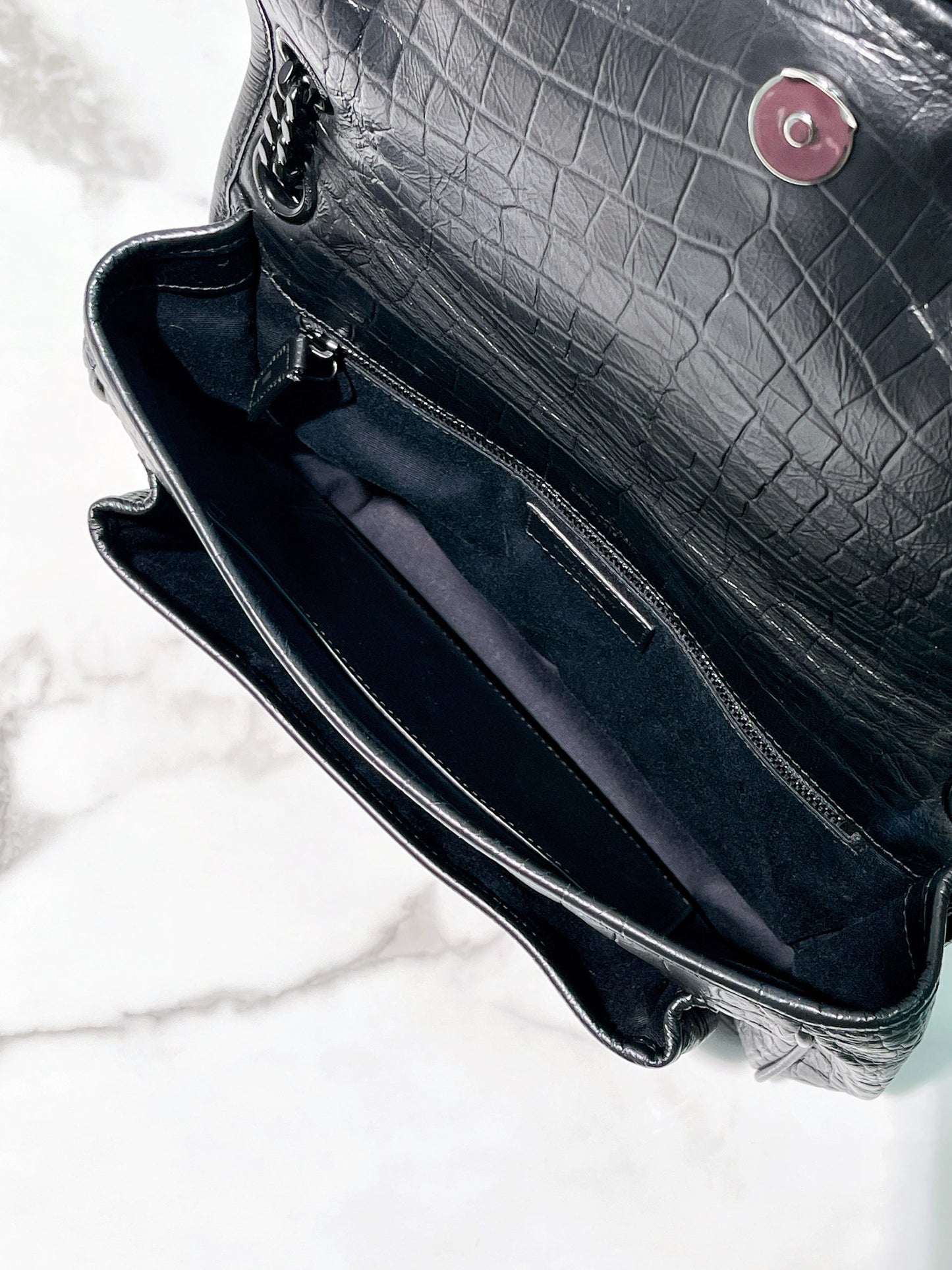 YSL NIKI MEDIUM, So Black