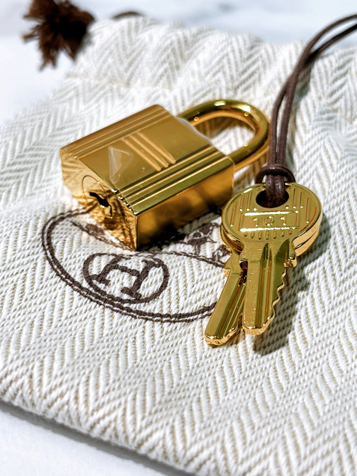 HERMES PICOTIN TOUCH 18, Craie/Gold