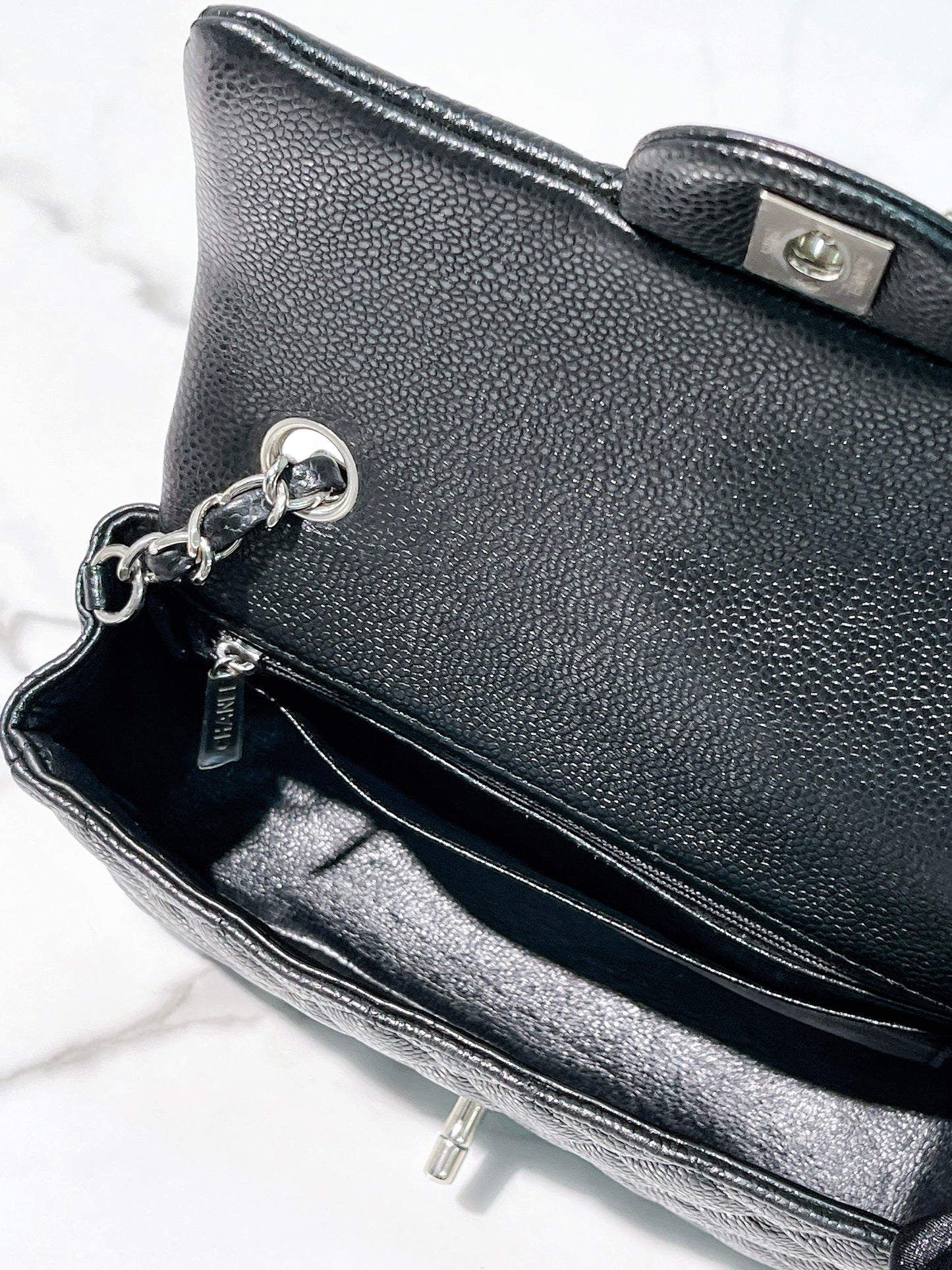 CHANEL MINI FLAP, Black/Silver