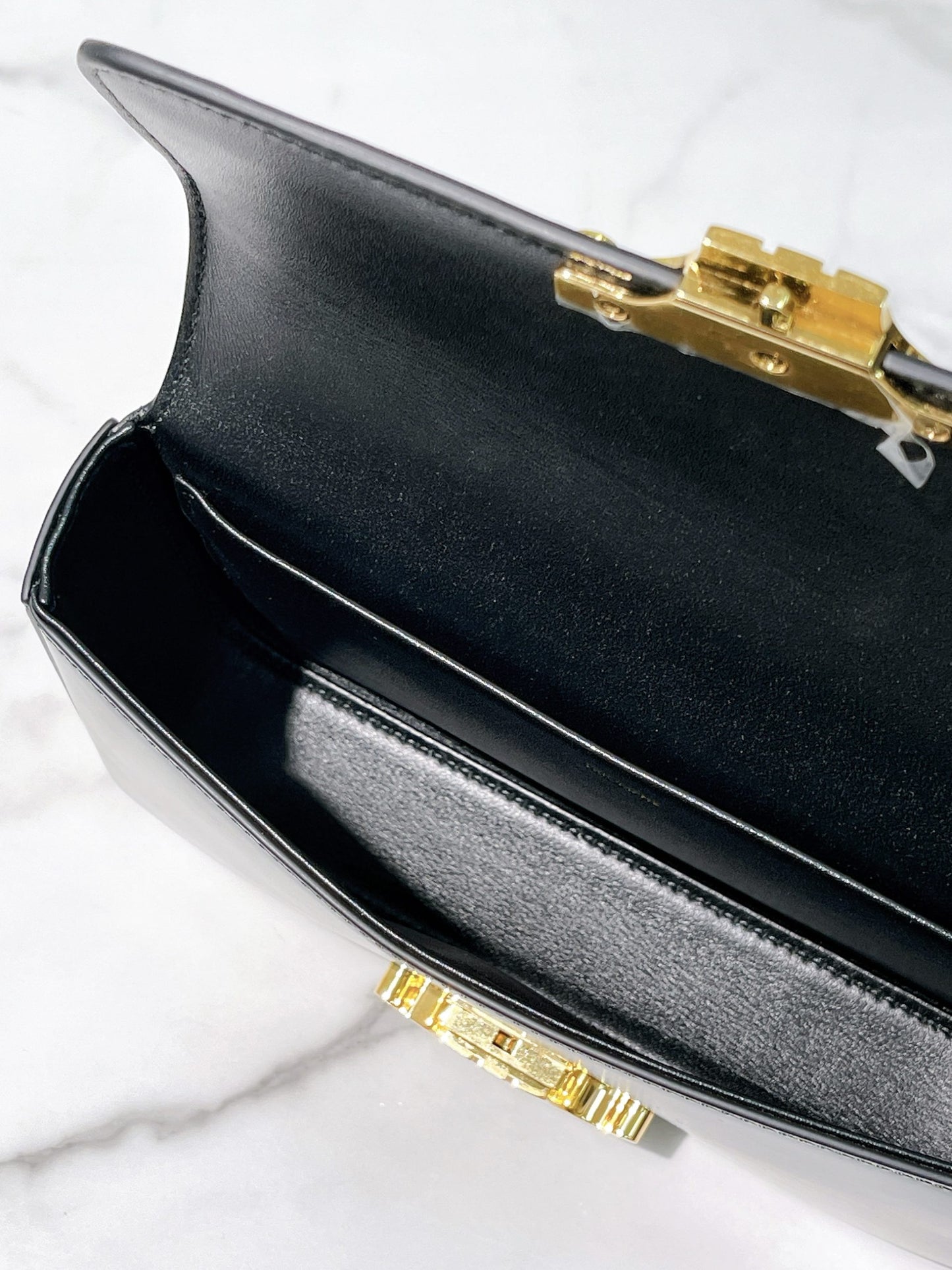 CELINE CHAIN SHOULDER BAG IN CLAUDE