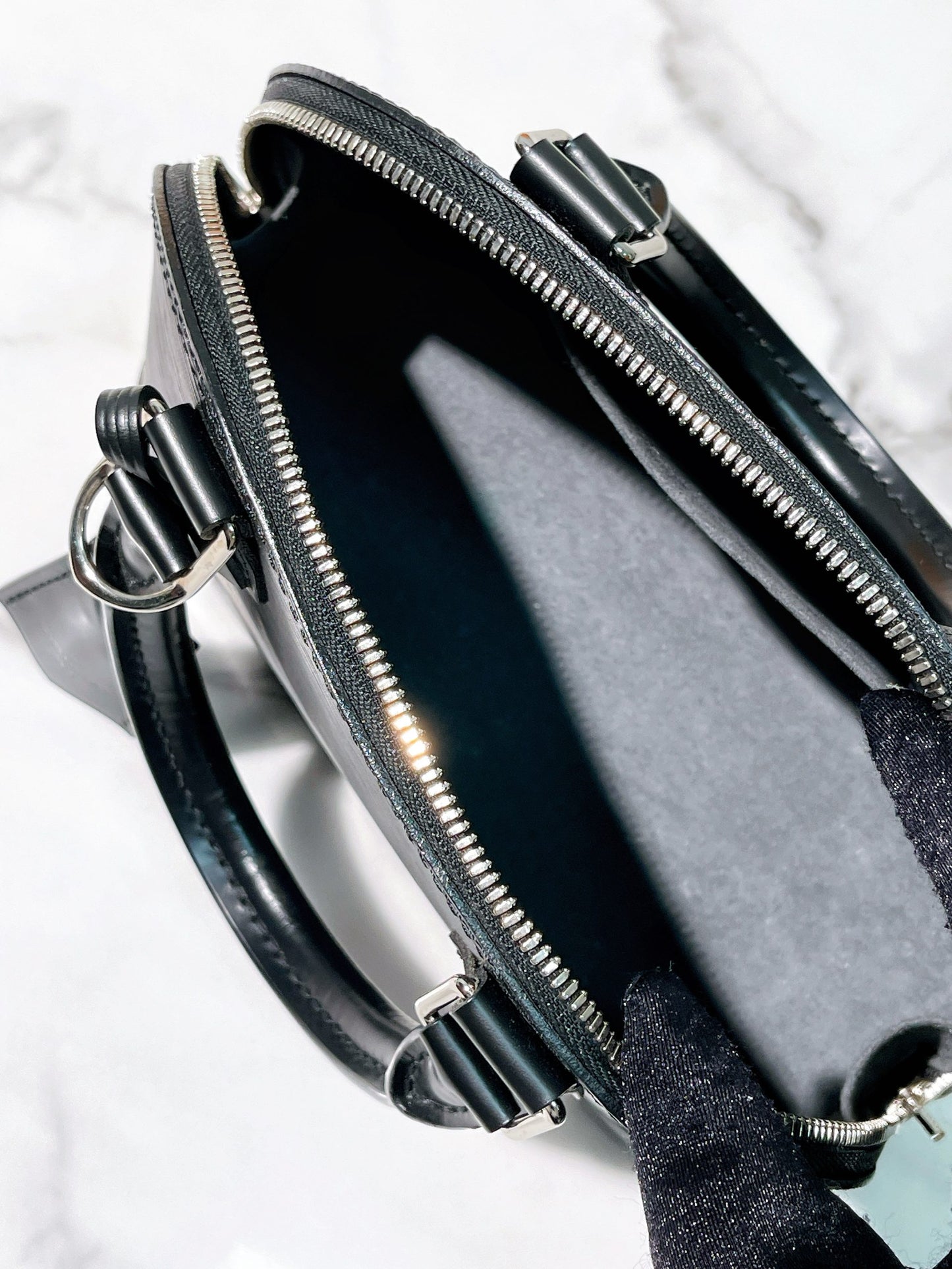 LV ALMA BB, Black/Silver