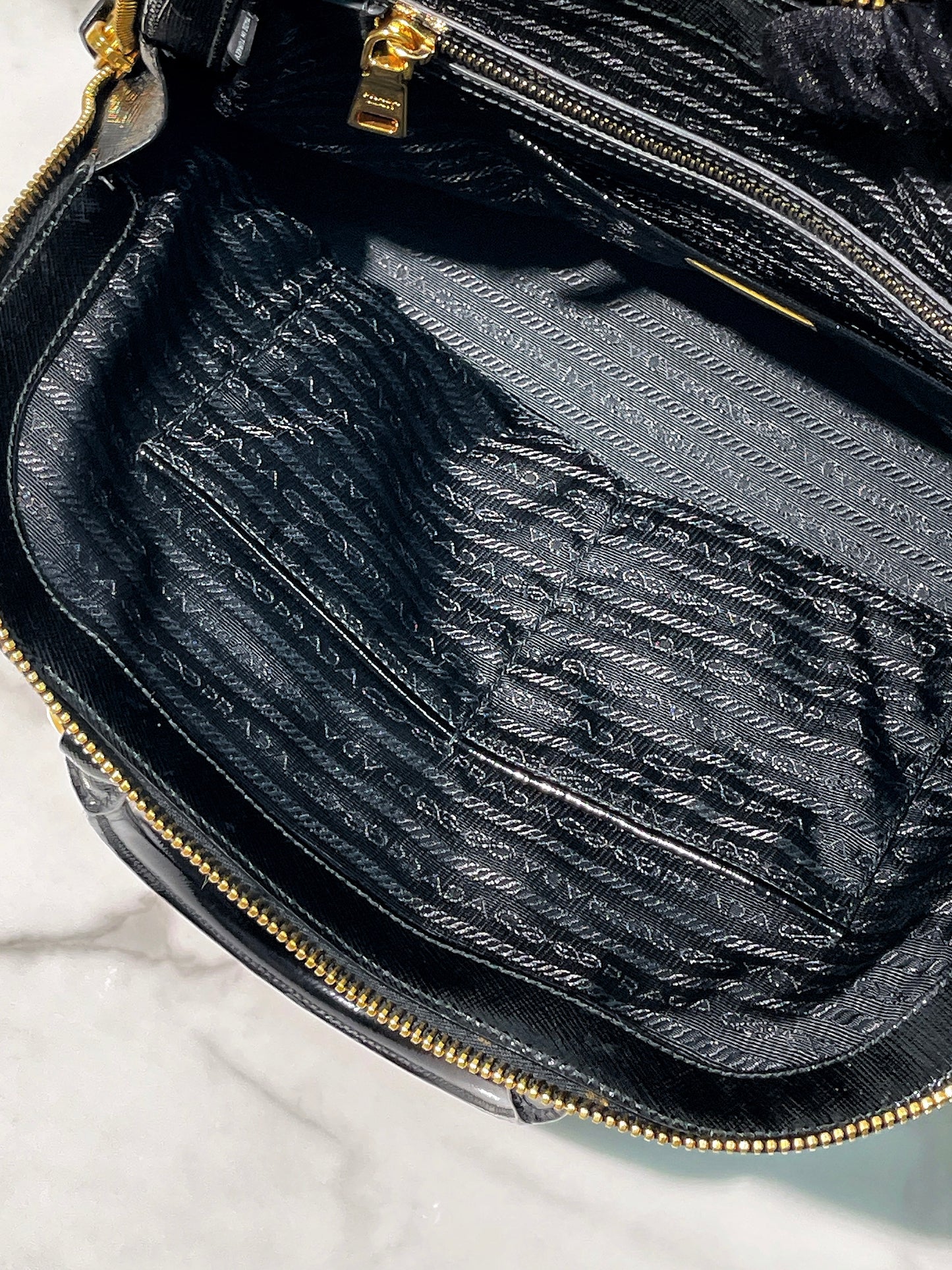 PRADA PROMENADE BAG, Black/Gold