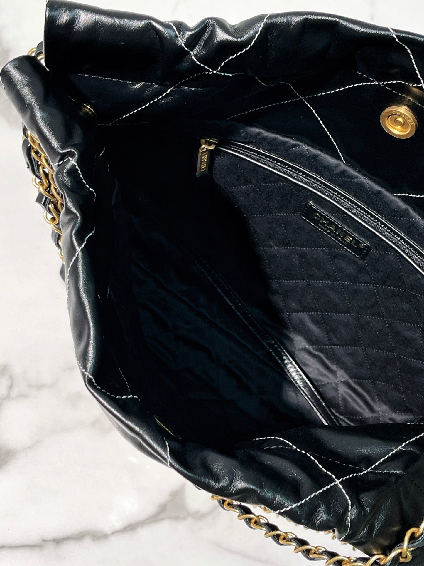 CHANEL SMALL 22 BAG, Black/Gold