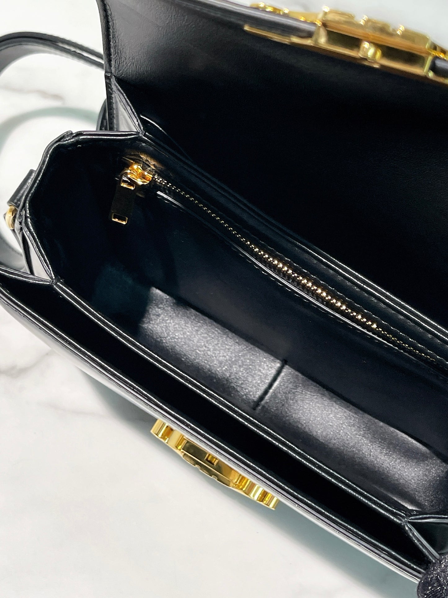 CELINE TEEN BOX, Black/Gold