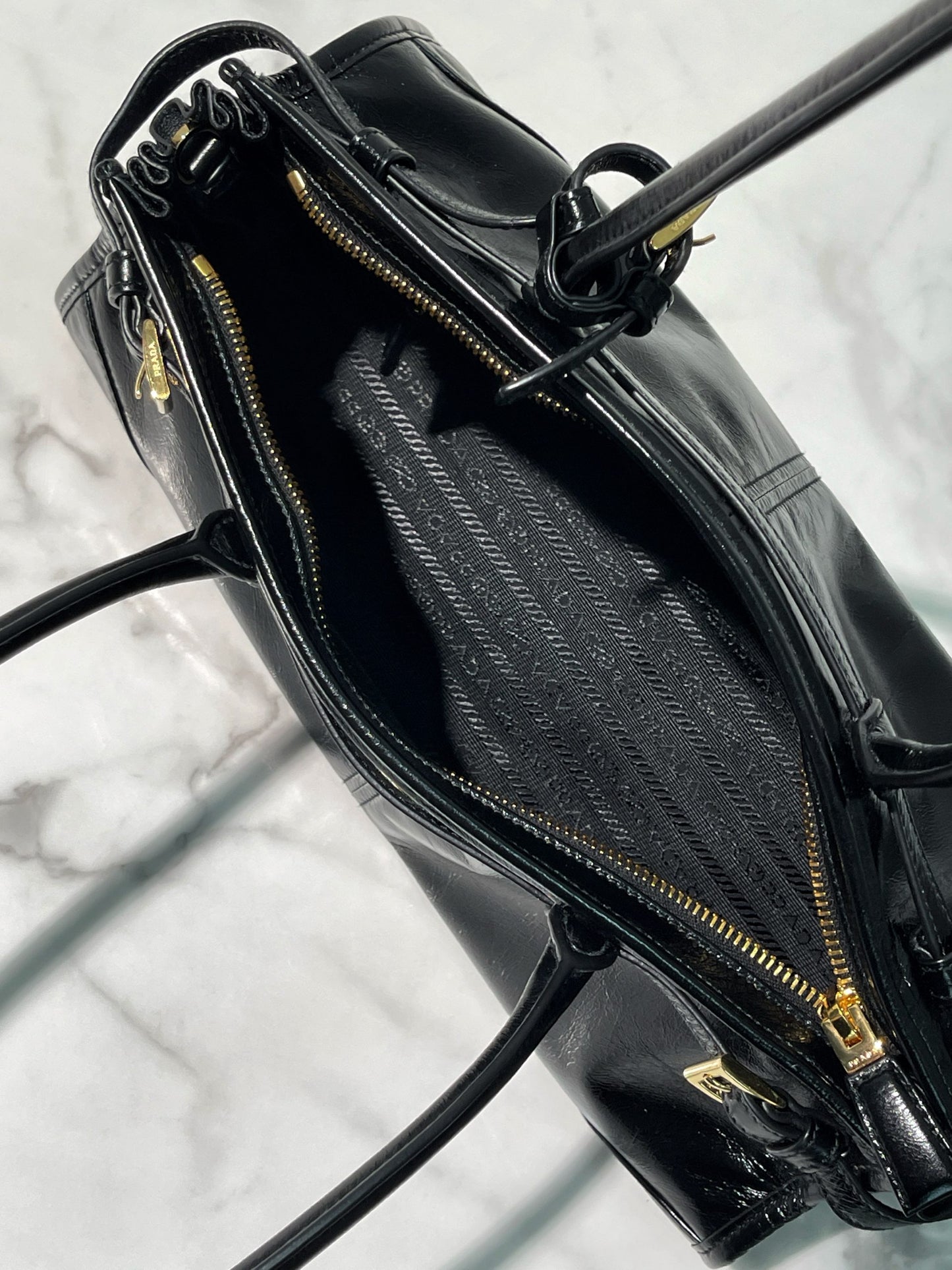 PRADA BONNIE MEDIUM, Black/Gold