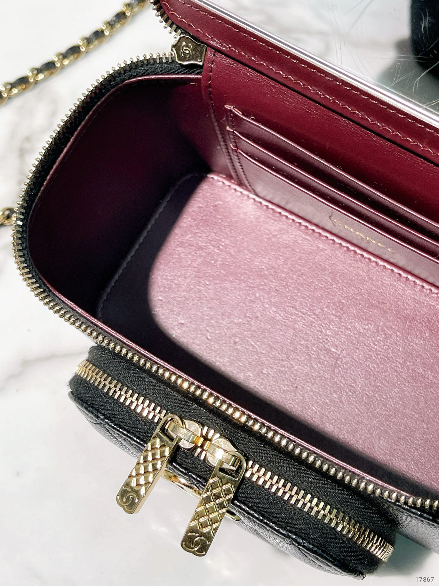 CHANEL 23P VANITY CASE WITH HANDLE, Black/Gold