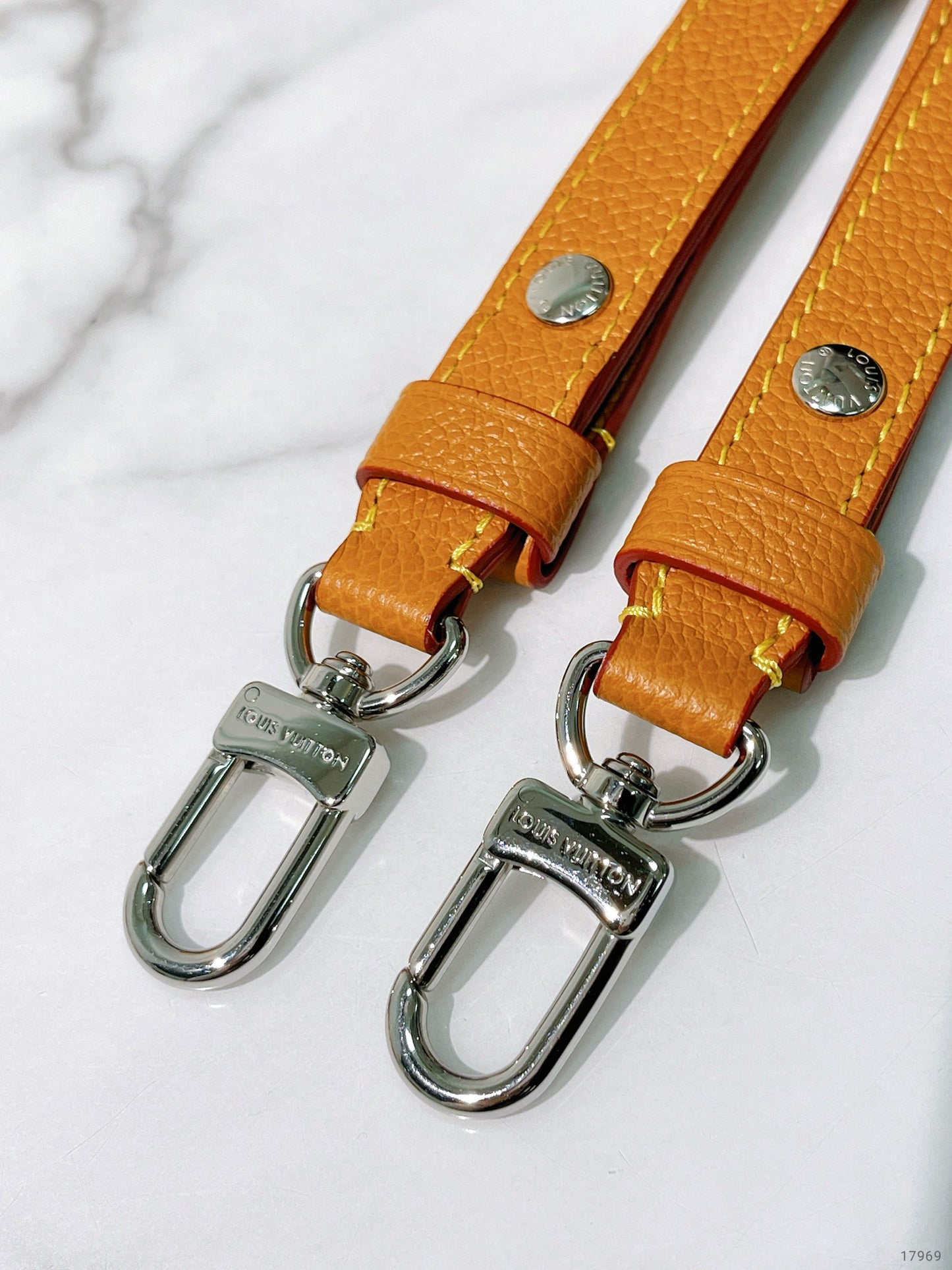 LV BUCI, Gold Miel/Silver