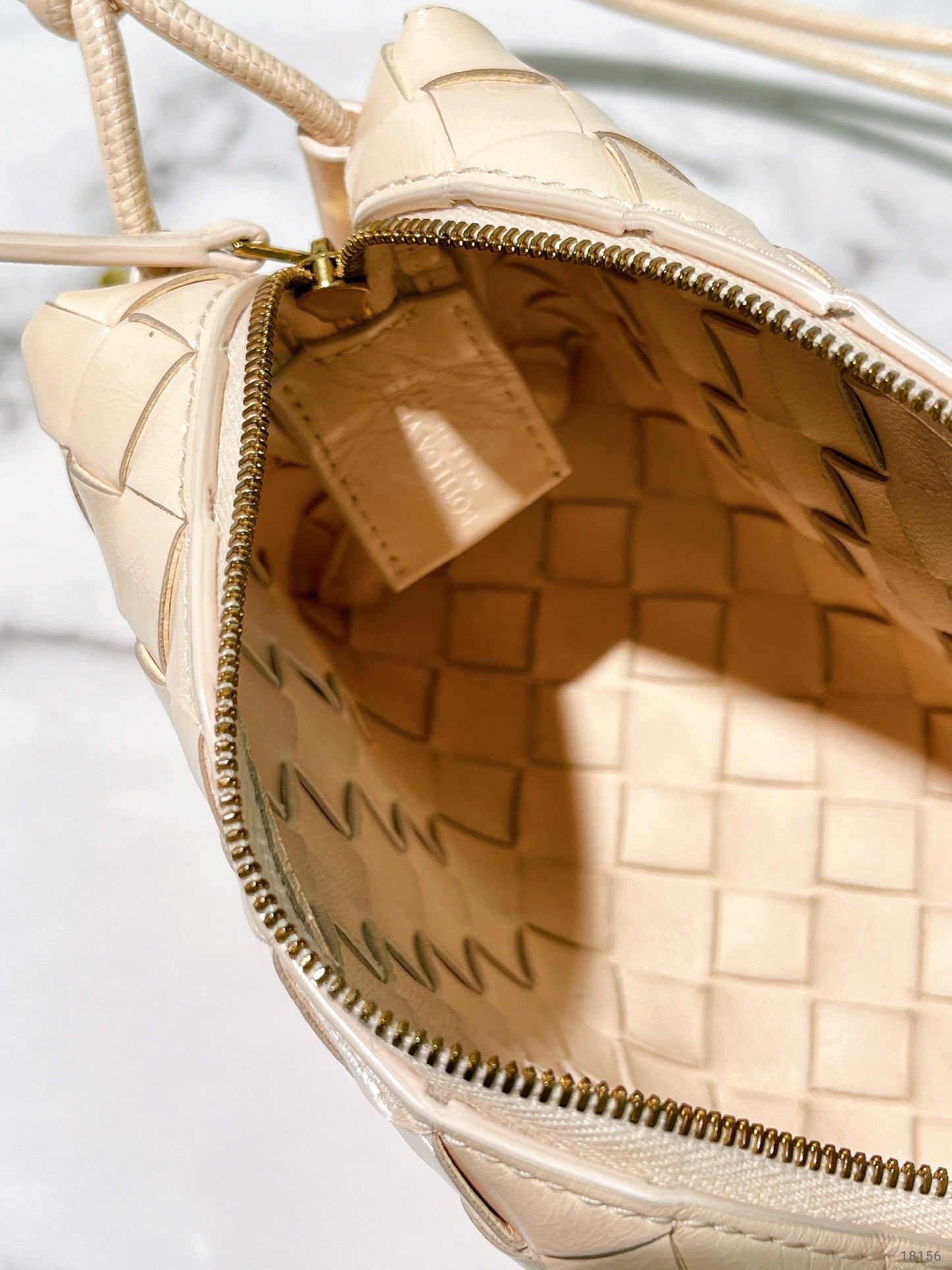 BOTTEGA VENETA MINI LOOP CAMERA BAG