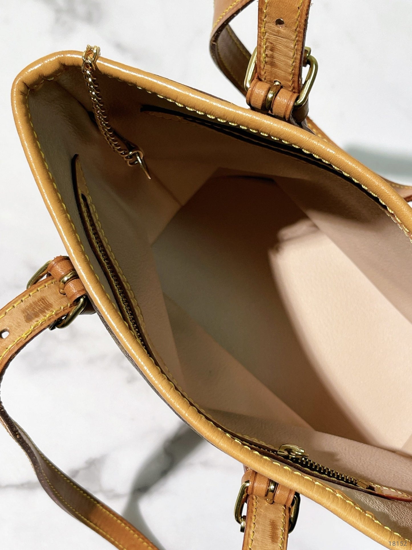 LV PETITE BUCKET BAG, Monogram