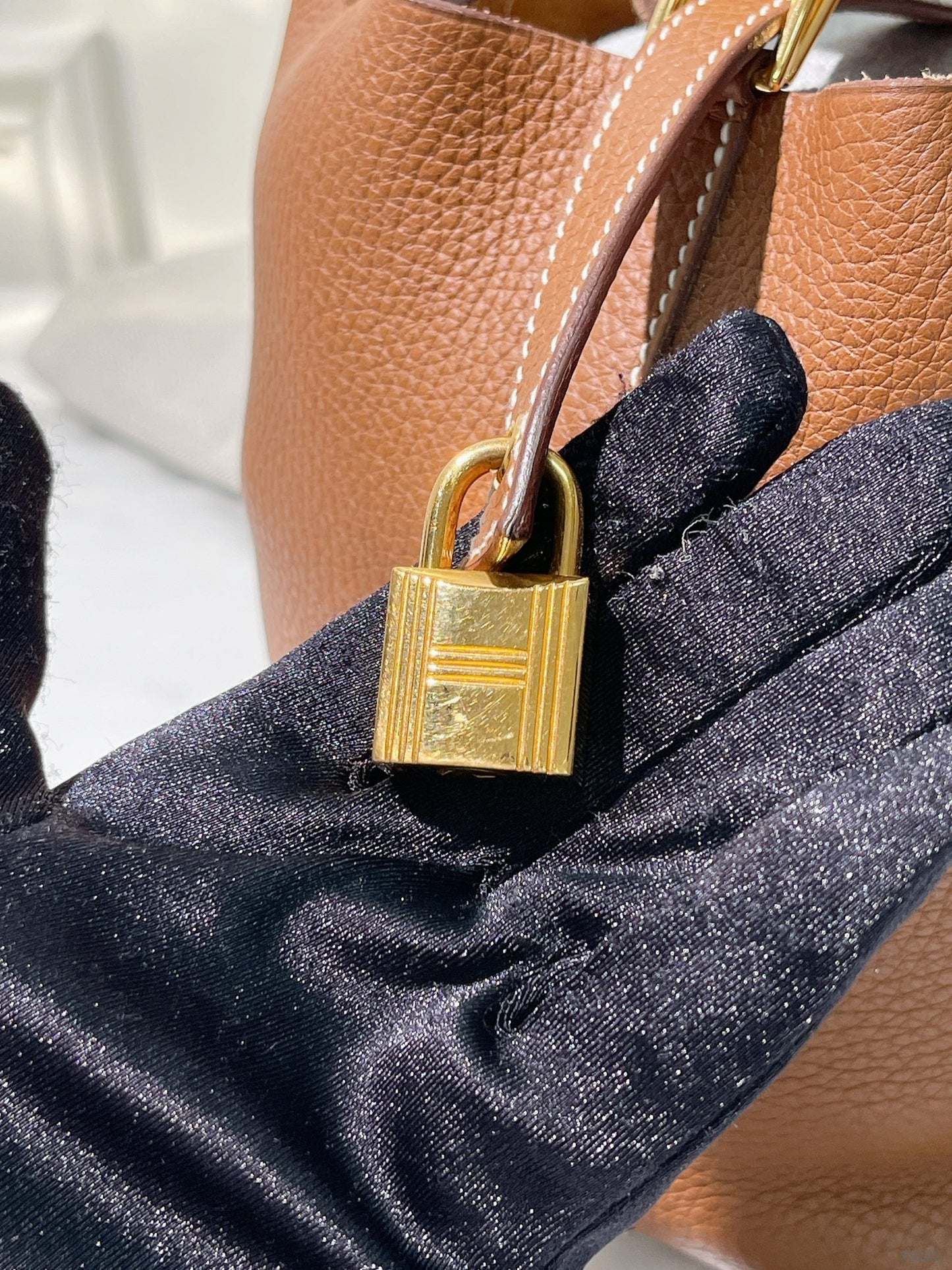 HERMES PICOTIN 18, Gold/Gold (No Key)