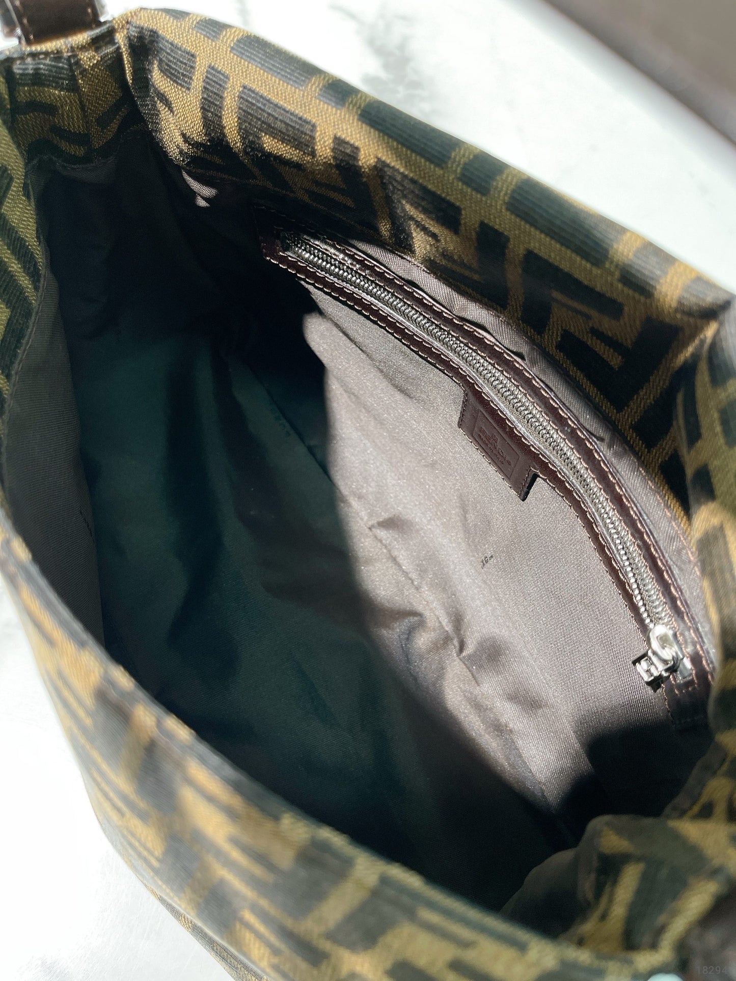 FENDI VINTAGE SHOULDER BAG