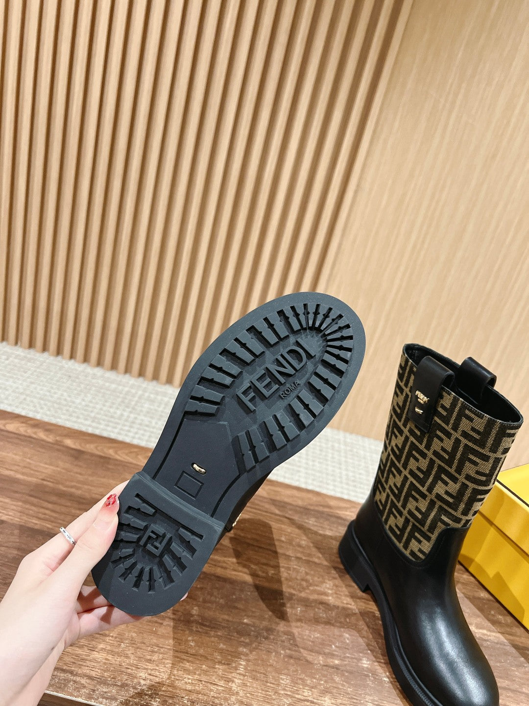 Fendi Fall/Winter New Low-Cut Boots, Zucca