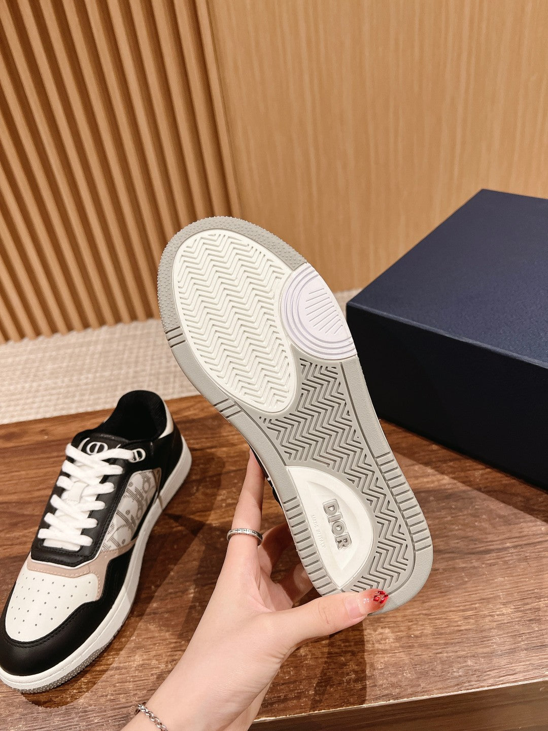 Dior B27# Jacquard Embroidery Craft Series, Low-Top Sneakers Series 18