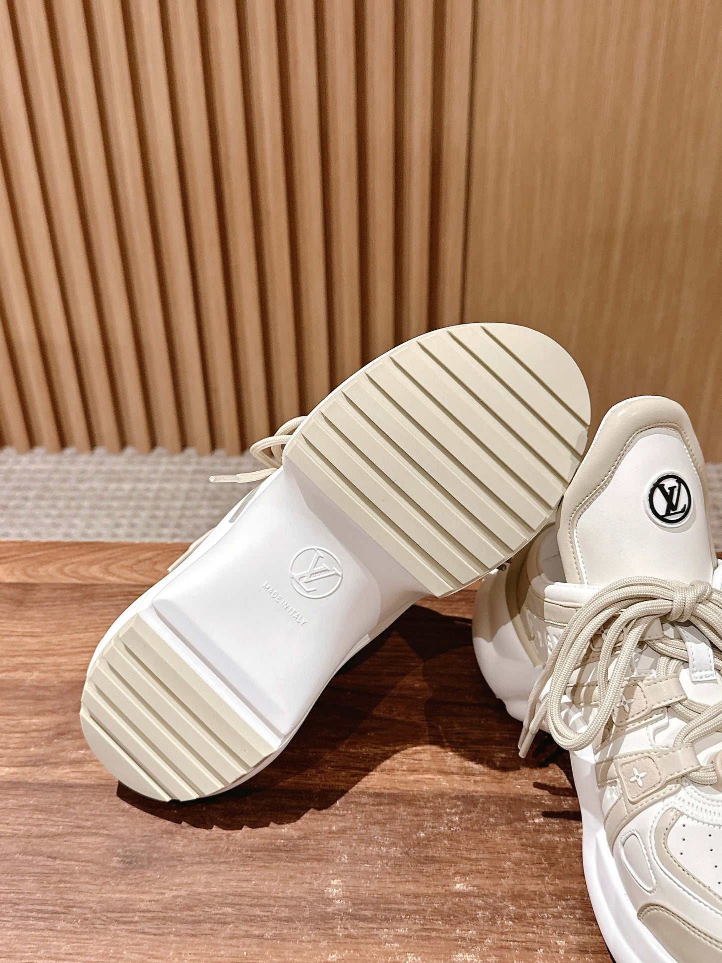 LV Archlight Series 03