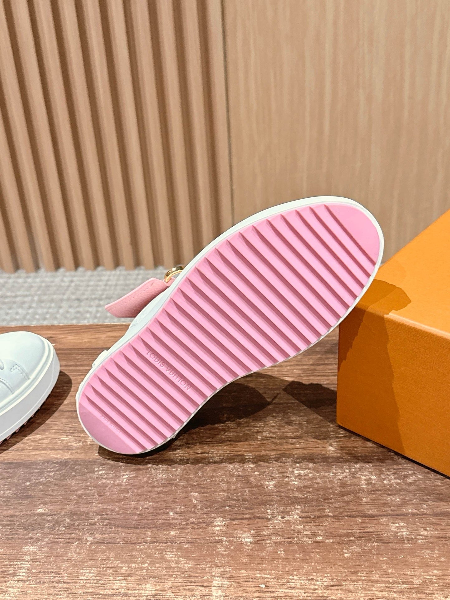 LV Time Out Sneaker Series 15