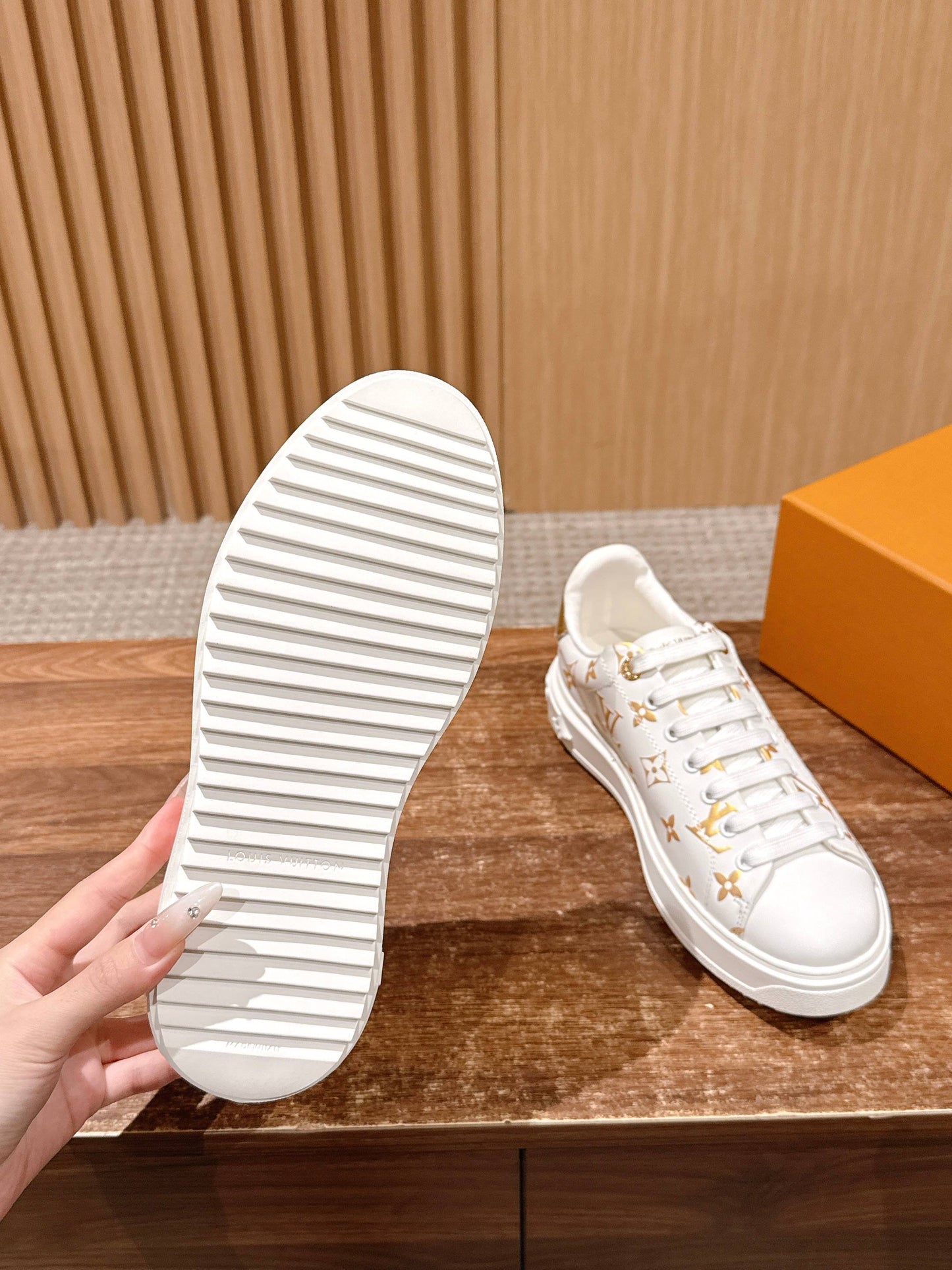 LV Time Out Sneaker Series 09