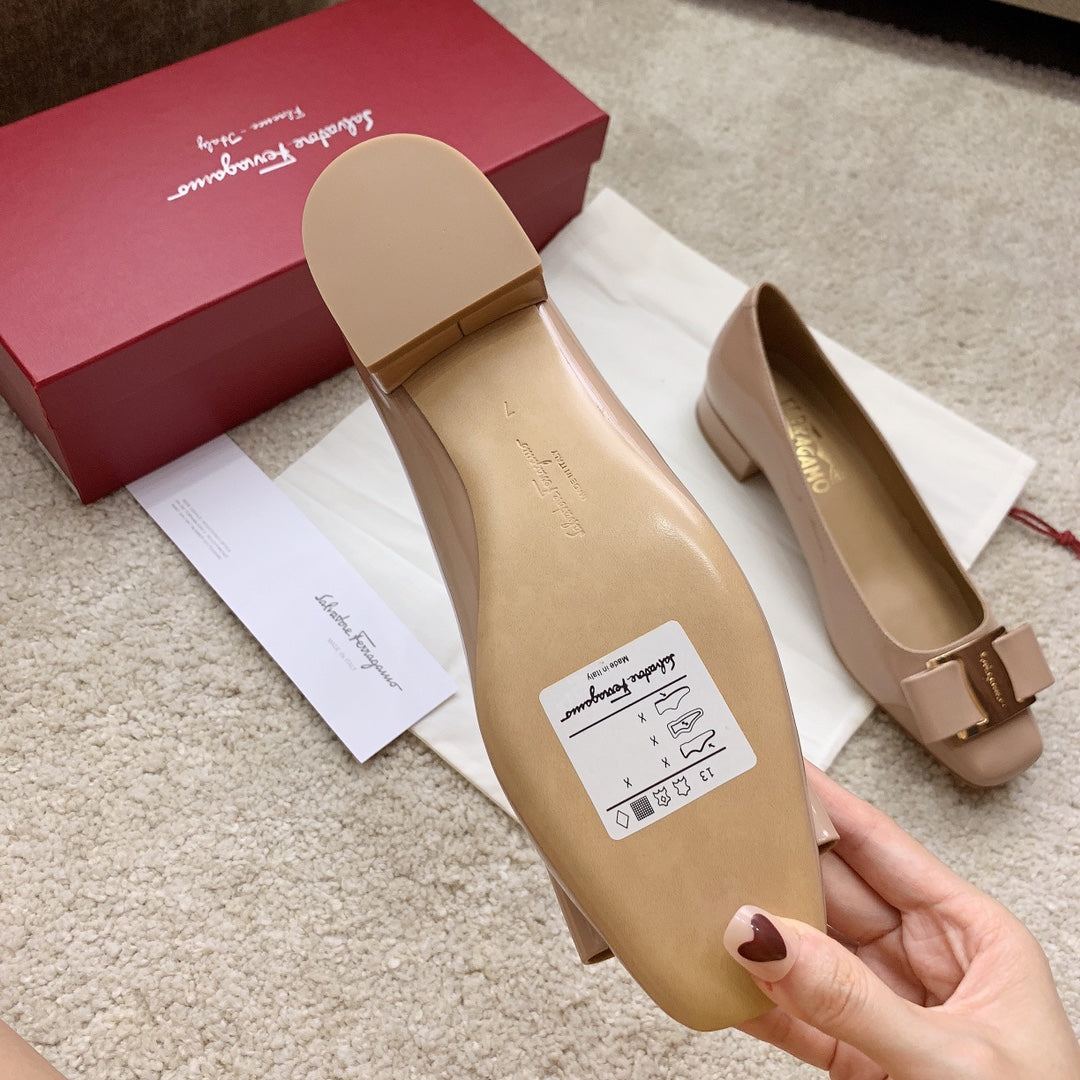 Ferragamo Fila-Square-Toe Best-Seller Bow Flats, Beige