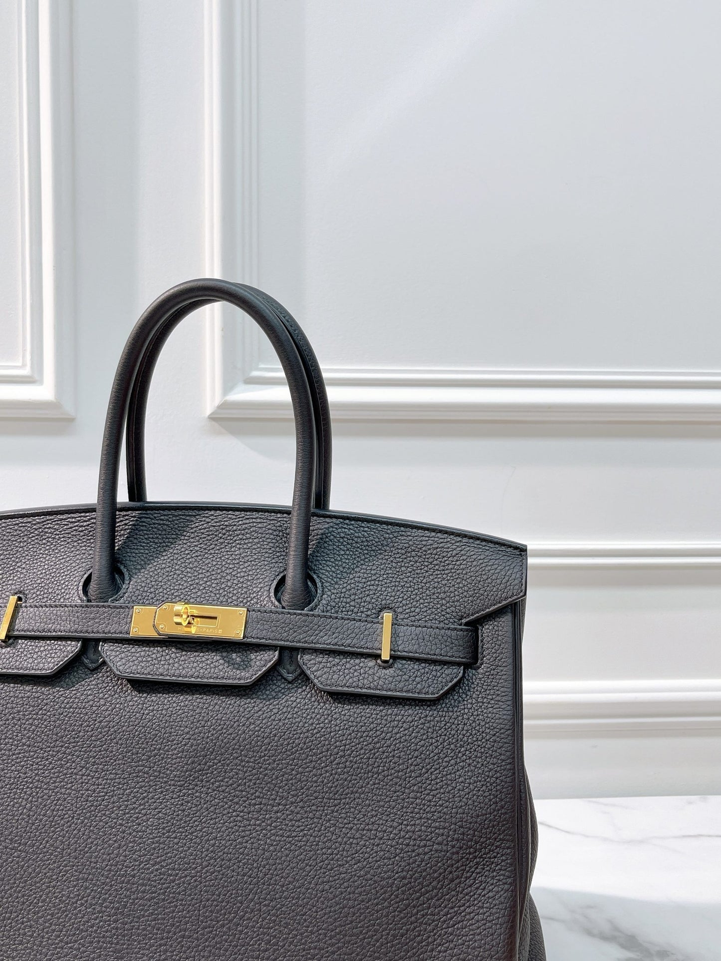 HERMES BIRKIN 35, NOIR/GOLD