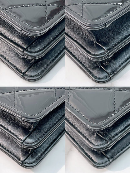 CHANEL 23A MESSENGER BAG