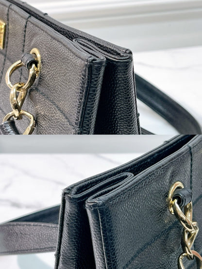 CHANEL VINTAGE TOTE, BLACK/GOLD