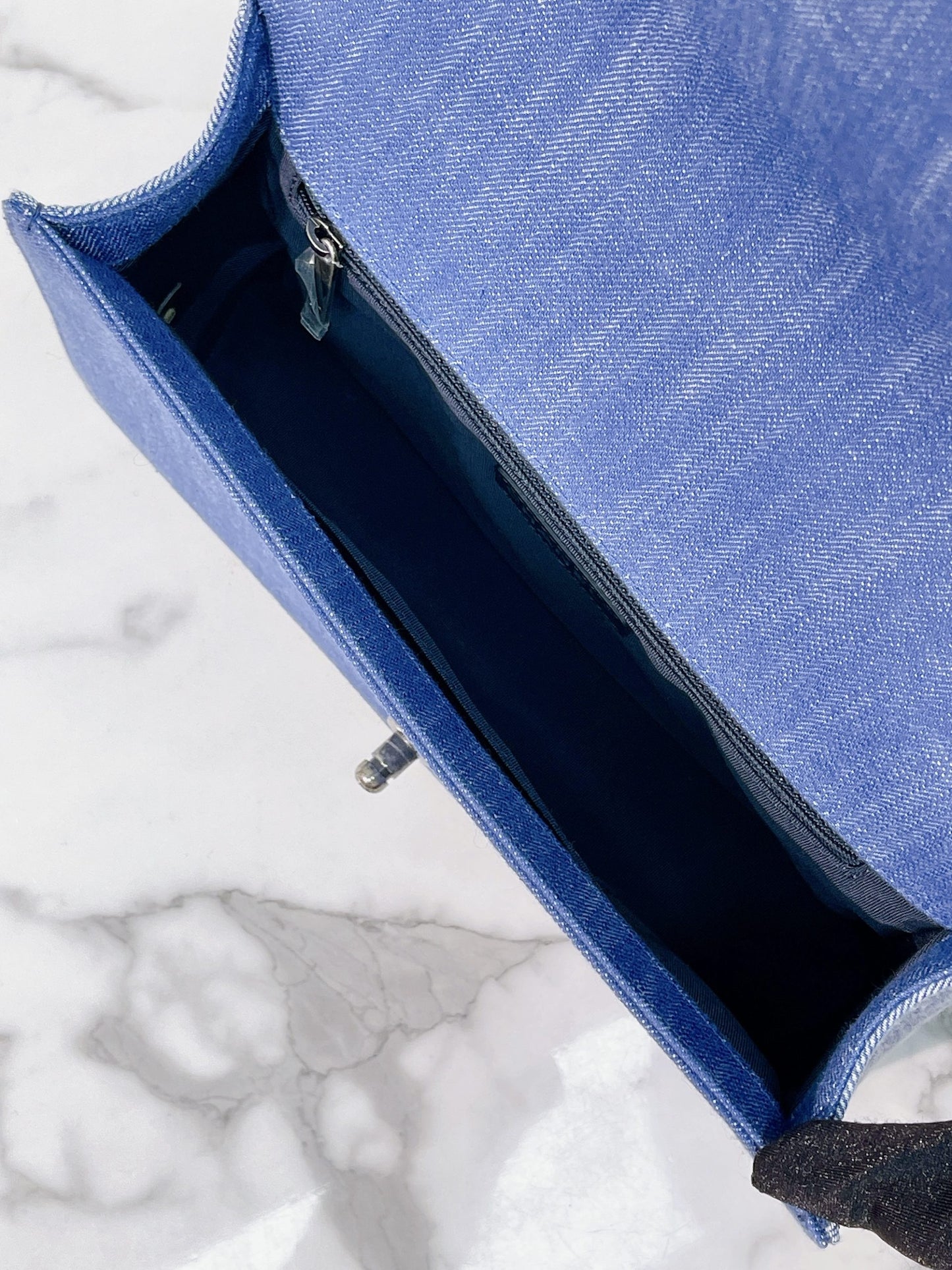 CHANEL MEDIUM BOY HANDBAG