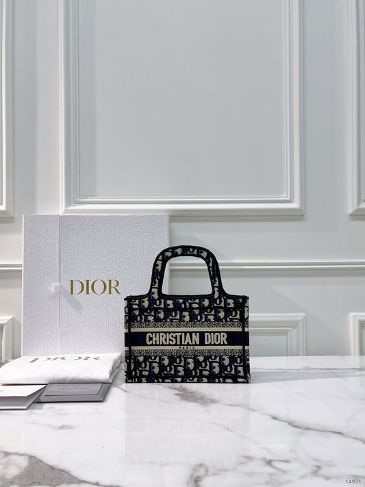 DIOR BOOK TOTE MINI