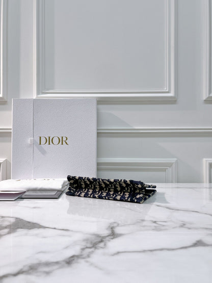 DIOR BOOK TOTE MINI