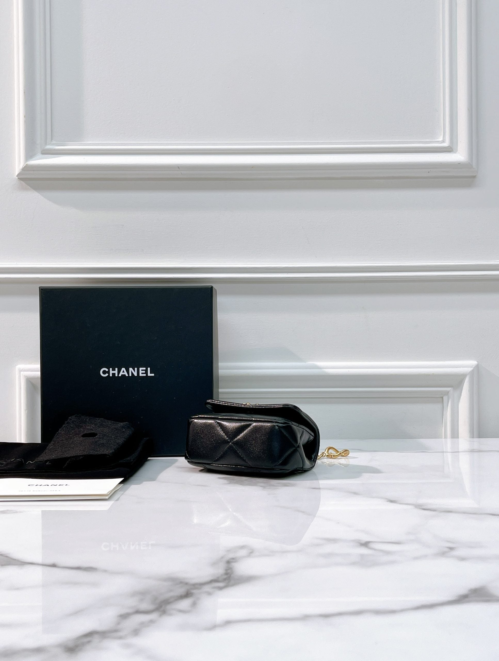 CHANEL 23P MINI 19 BAG