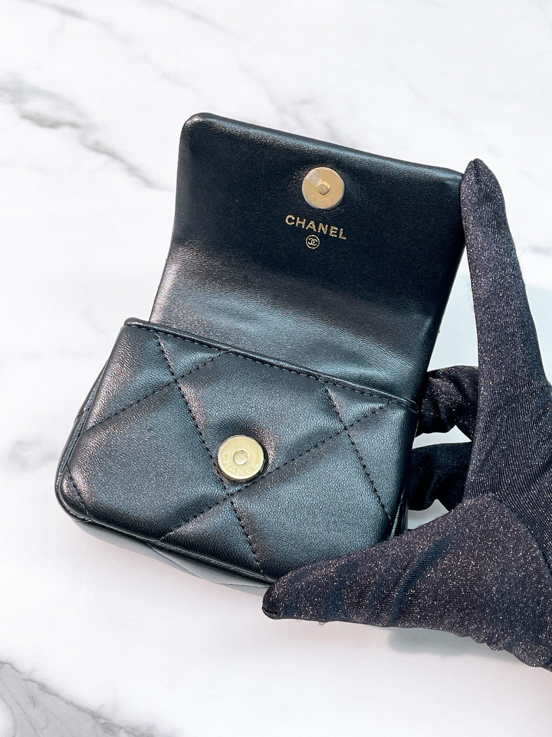 CHANEL 23P MINI 19 BAG