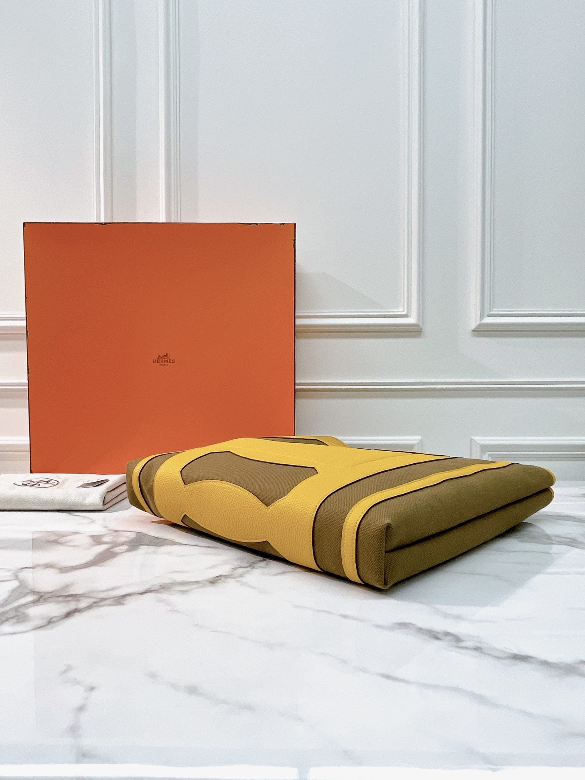 HERMES PETITE H TOTE