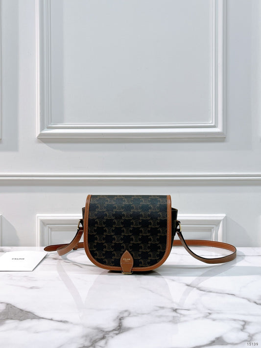 CELINE MEDIUM FOLCO BAG