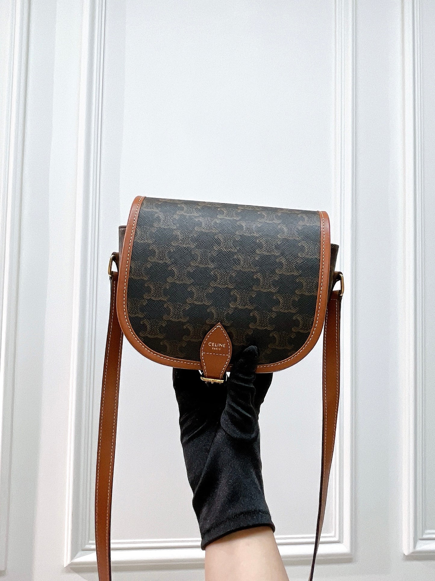 CELINE MEDIUM FOLCO BAG