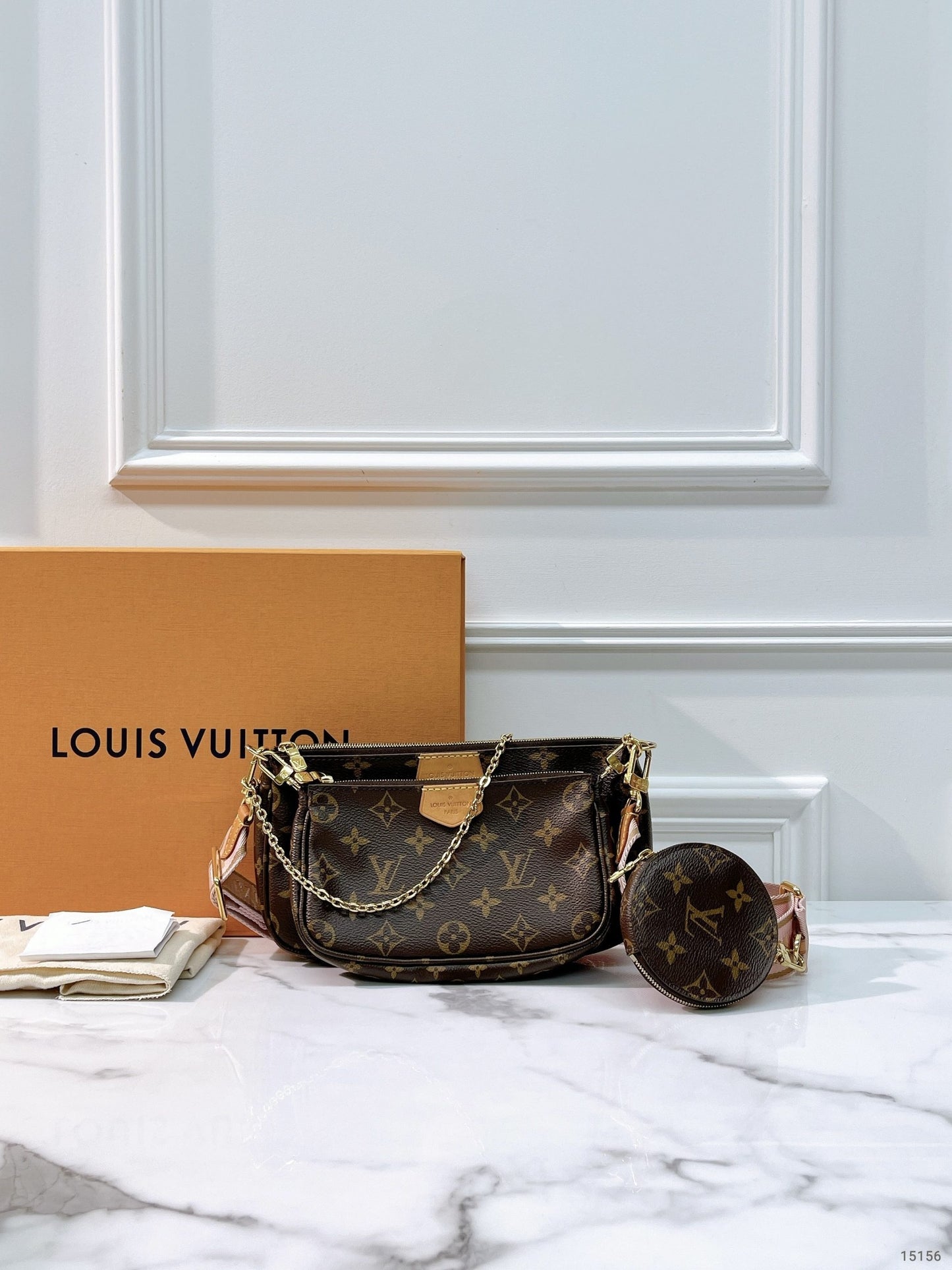 LV MUILTI POCHETTE ACCESSOIRES