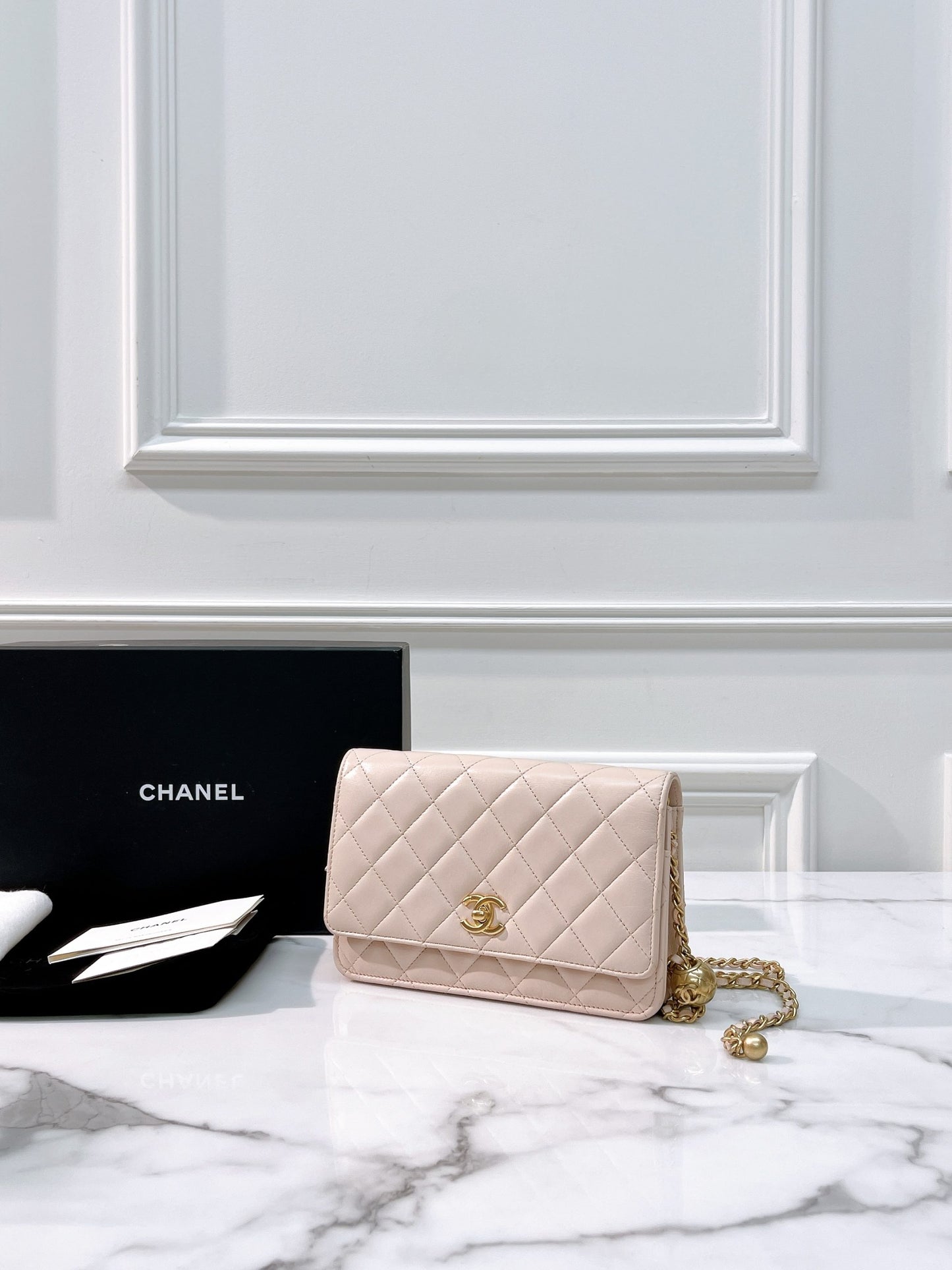 CHANEL WOC