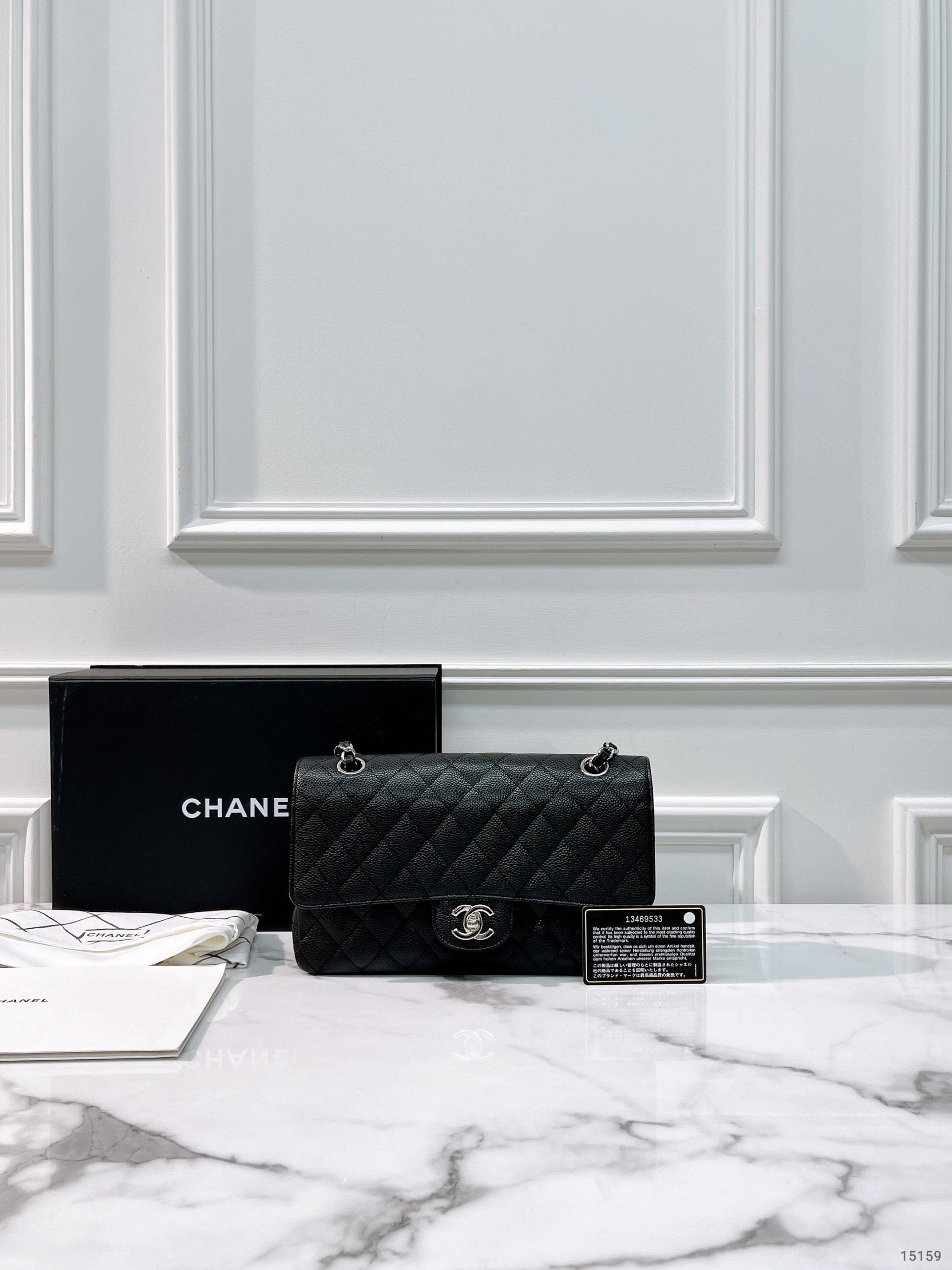 CHANEL CLASSIC FLAP
