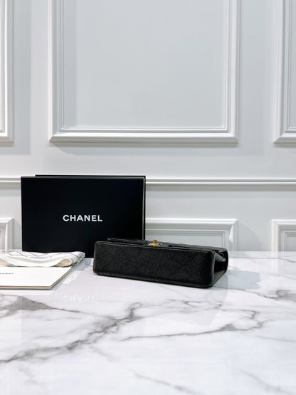 CHANEL CLASSIC FLAP