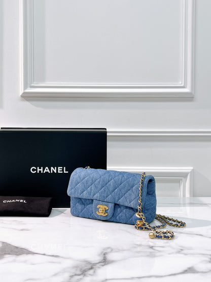 CHANEL 22C MINI CLASSIC FLAP