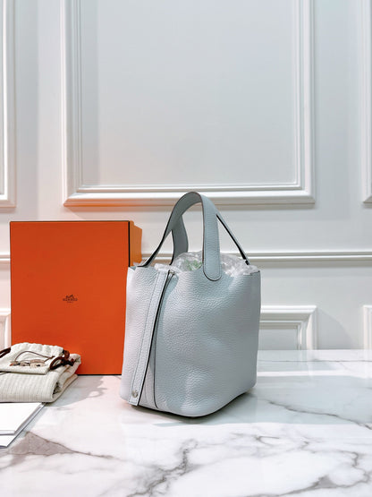 HERMES PICOTIN 18 BLEU PALE/SILVER