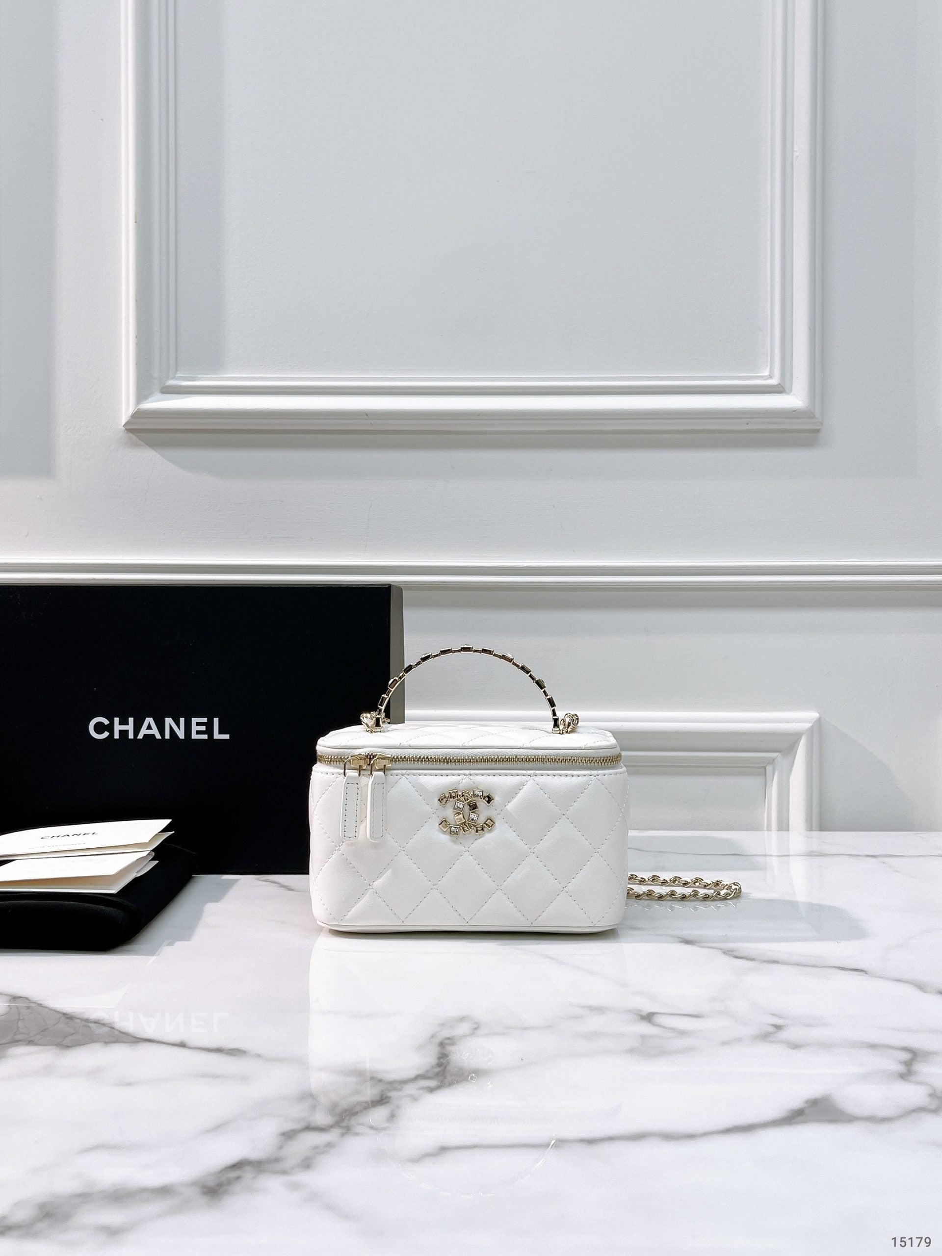 CHANEL 24P VANITY CASE WITH HANDLE
