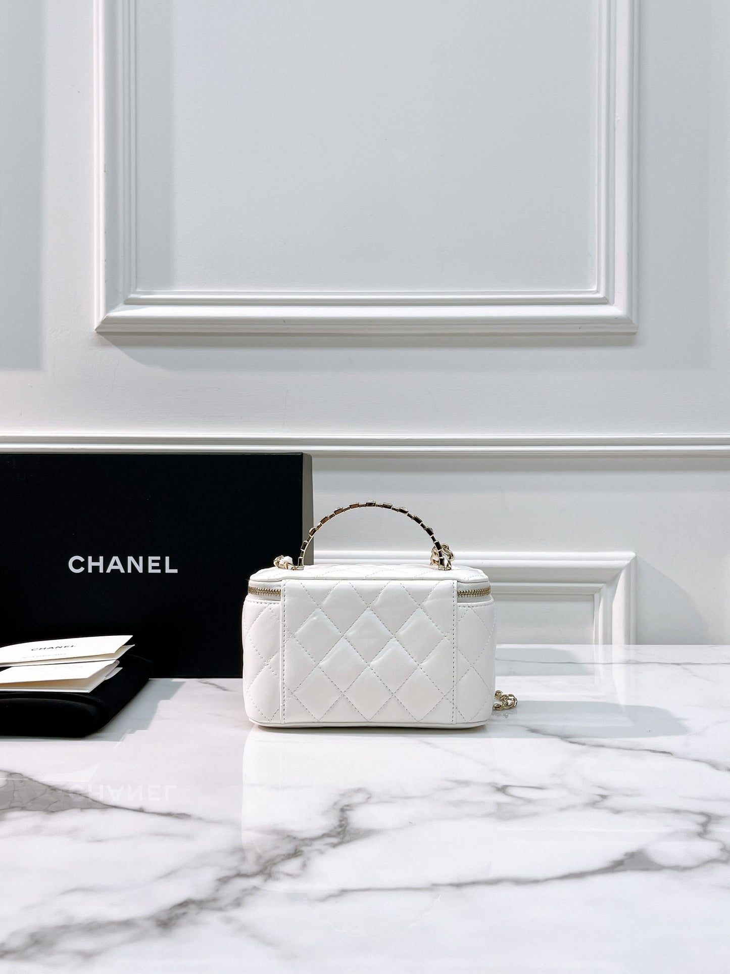 CHANEL 24P VANITY CASE WITH HANDLE