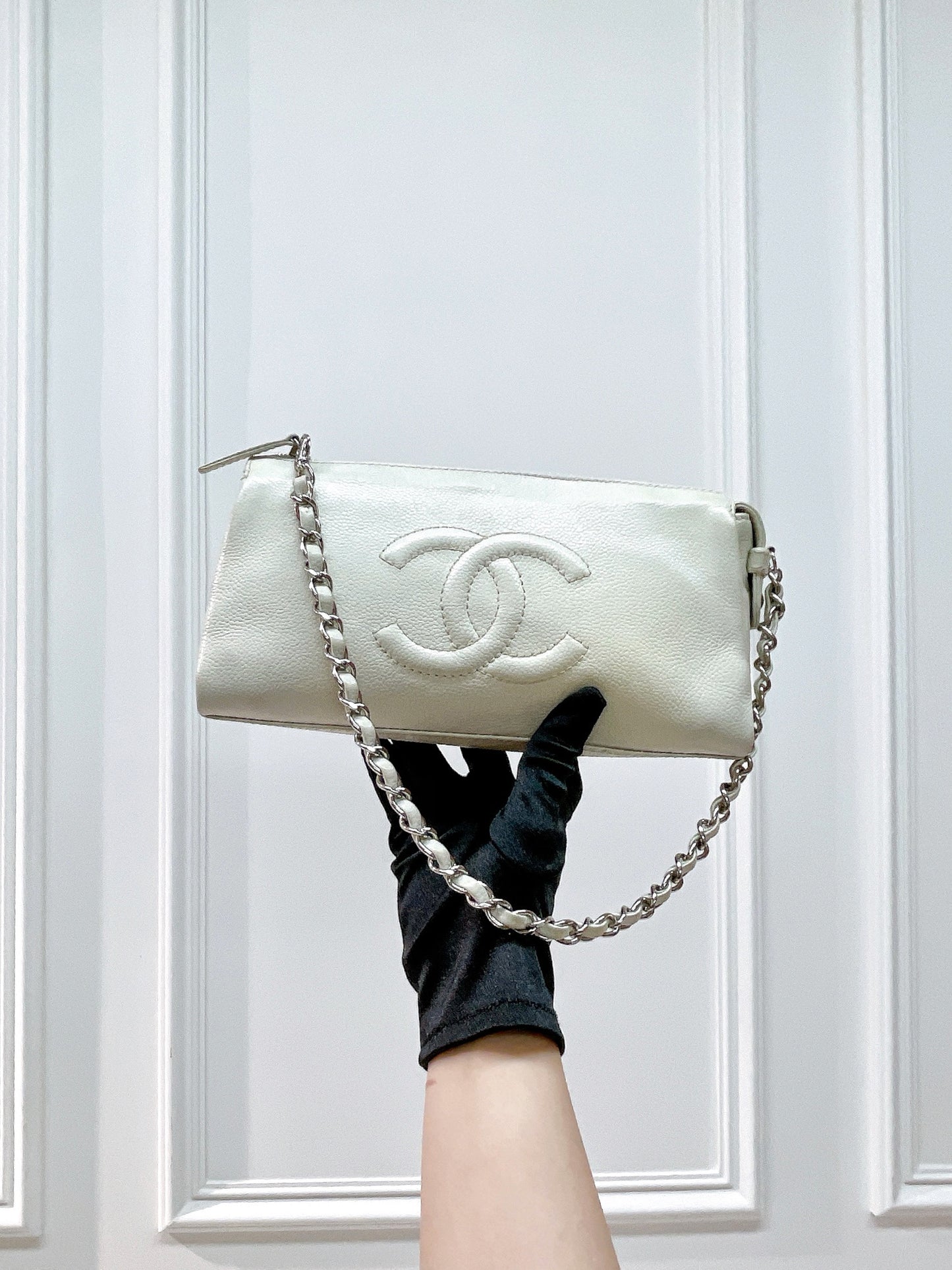 CHANEL SHOULDER BAG