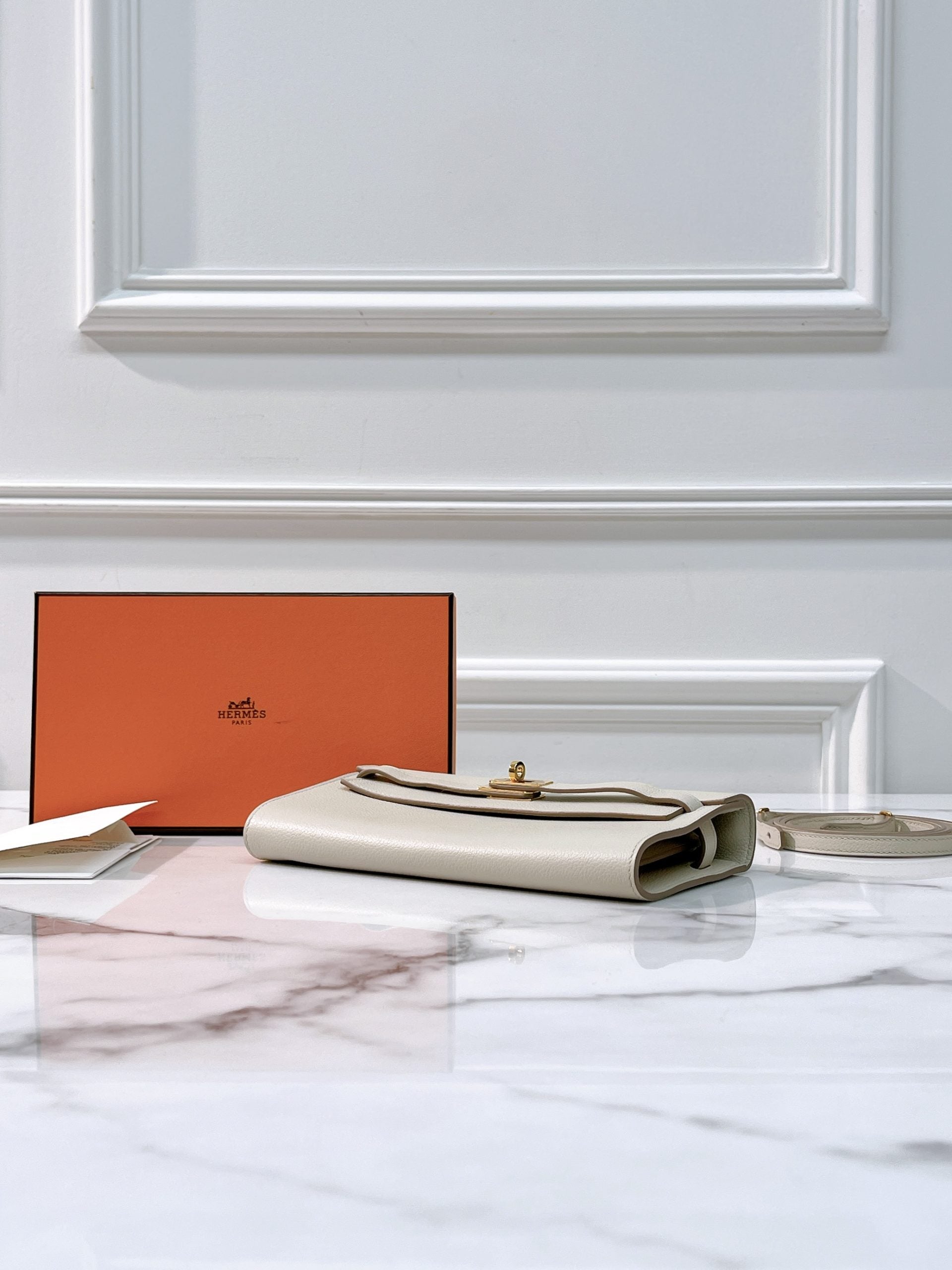 HERMES KELLY TO GO BETON/GOLD