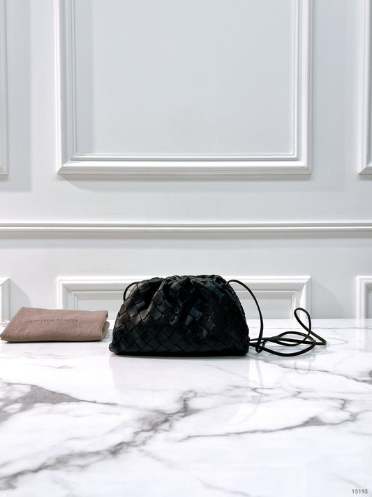 BOTTEGA VENETA MINI POUCH