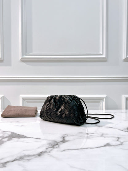 BOTTEGA VENETA MINI POUCH